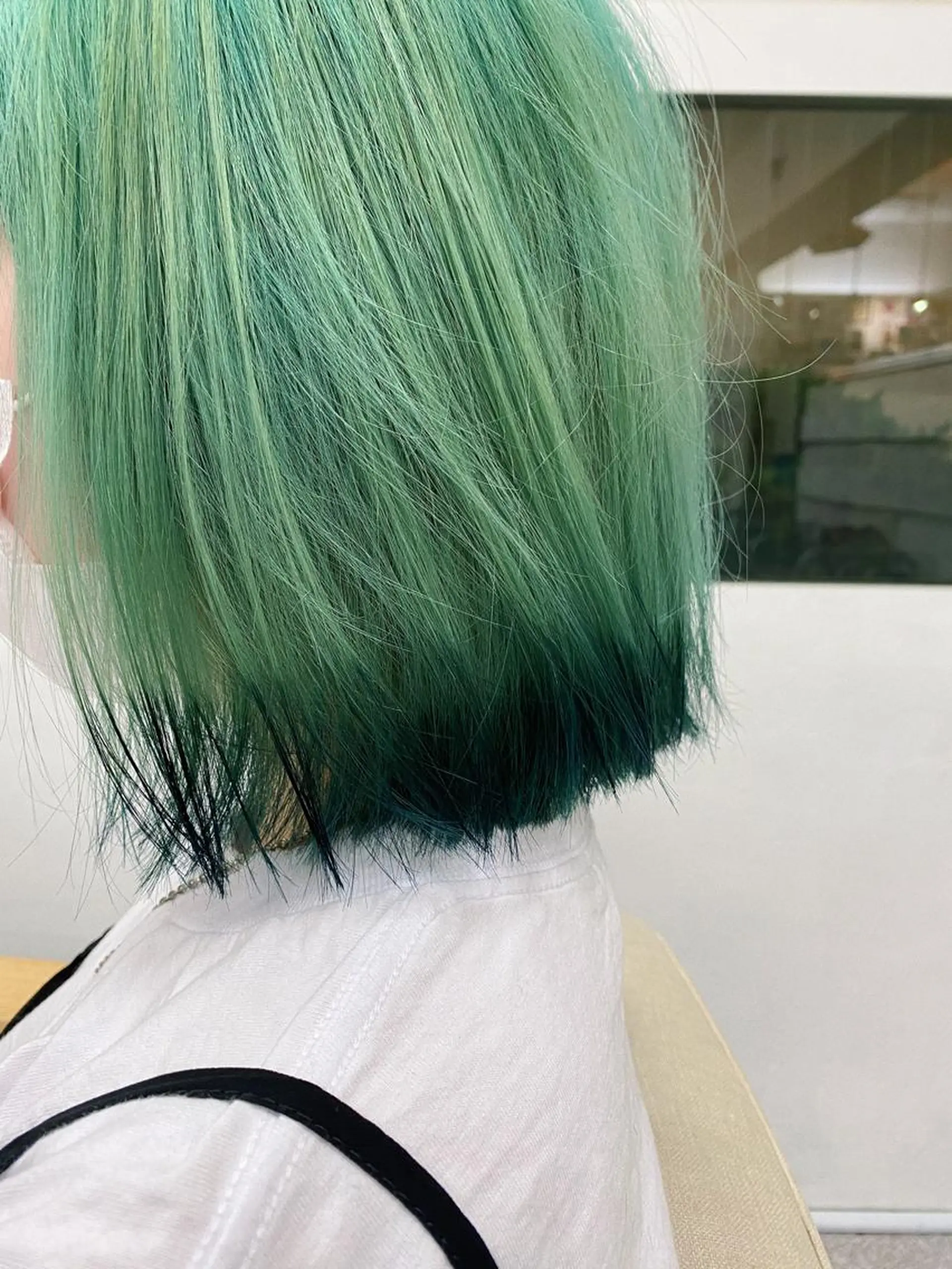ショート カラー カット ヘアカラー トリートメント レイヤー/ウルフエク テブリーチ磯部ユズキのヘアスタイル