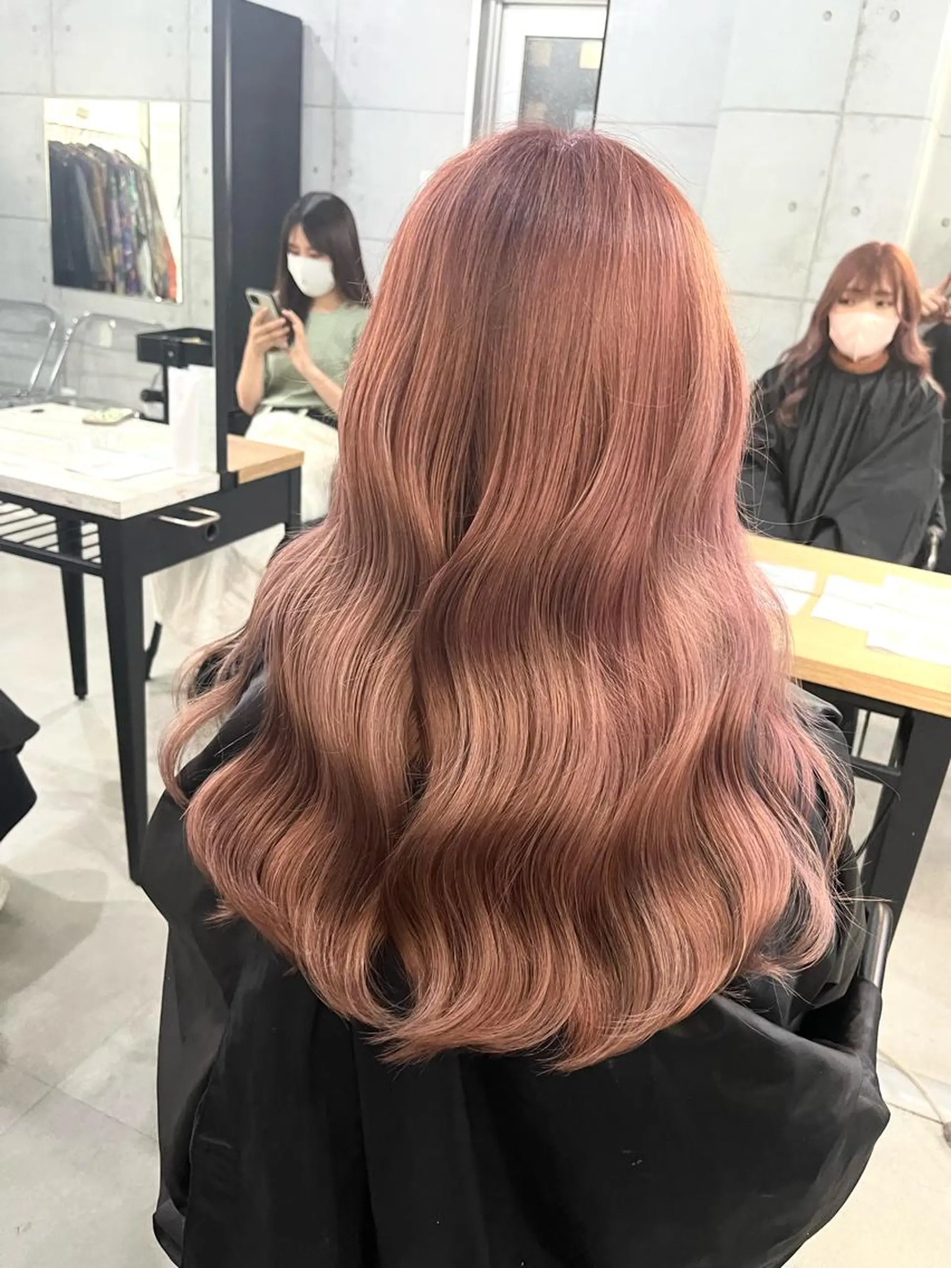 ロング カット ヘアカラー トリートメント 🌈カラー特化 ハイトーンけいと🌈のヘアスタイル