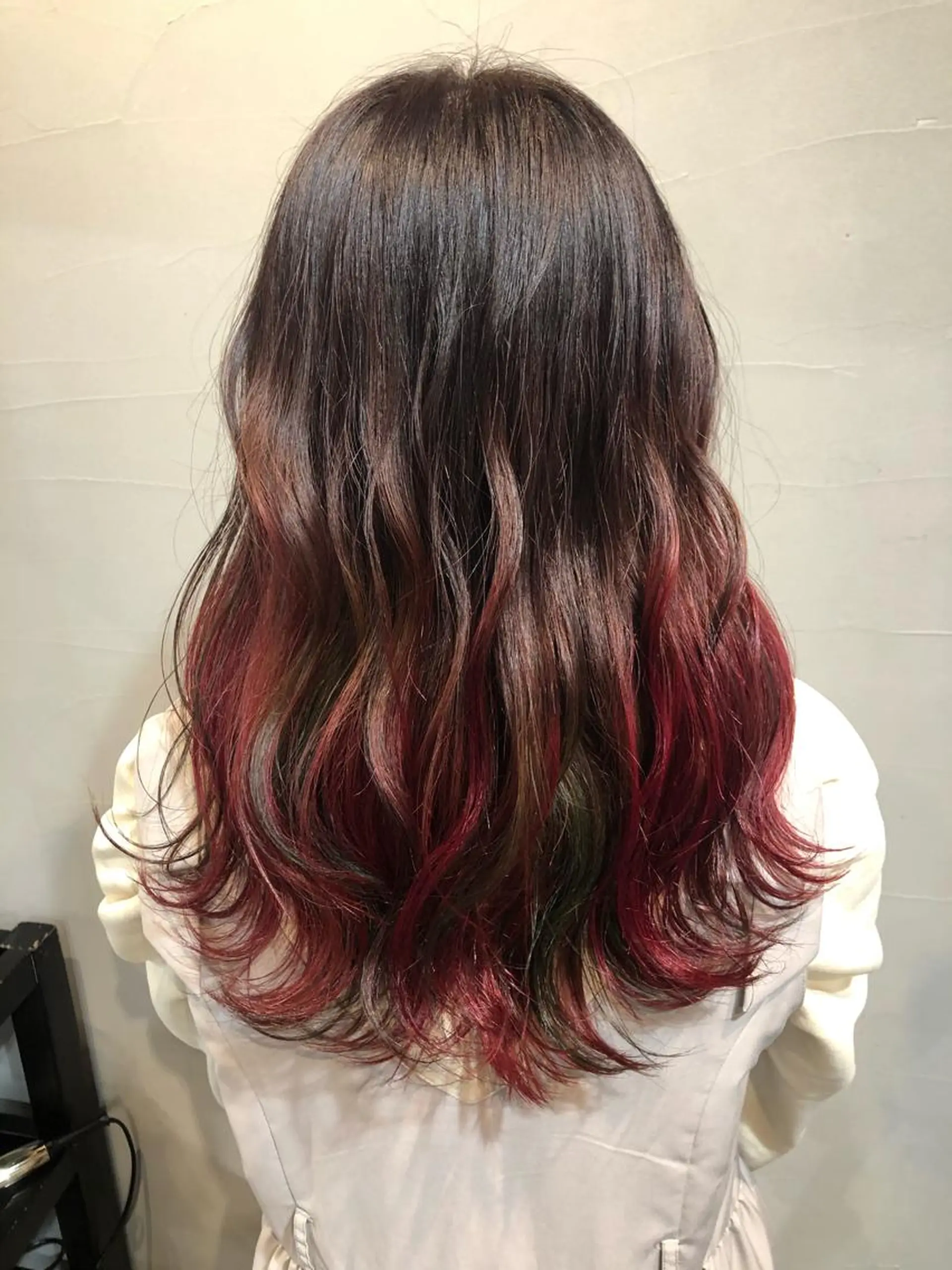 ロング カラー グラデーションカラー レッドカラー ヘアカラー トリートメント ボブ/レイヤー/ ウルフ/池澤慎人のヘアスタイル