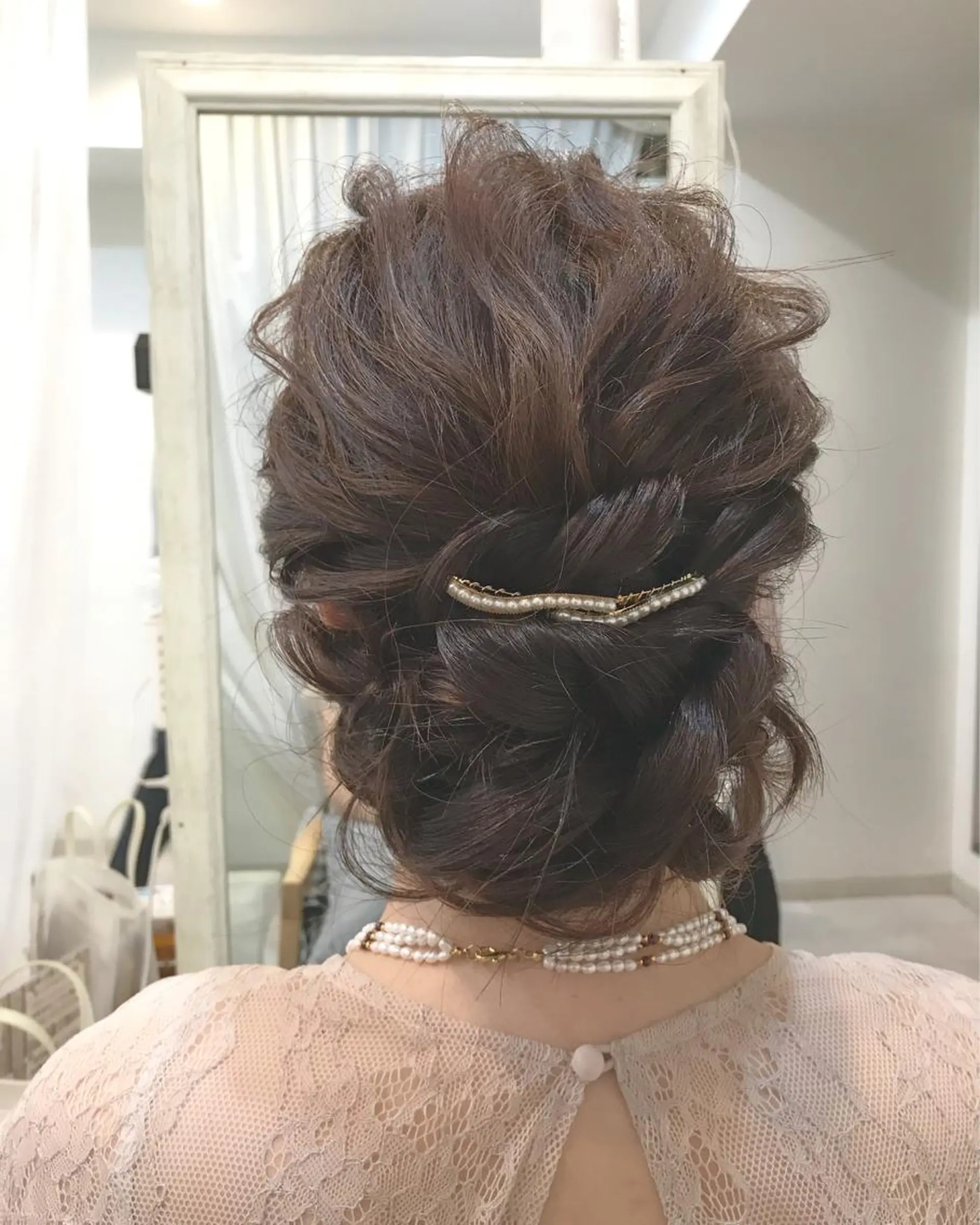 セミロング ヘアアレンジ 結婚式・ブライダル ALVAREZ BARBER SHOP所属・takebuchi harukaのヘアスタイル
