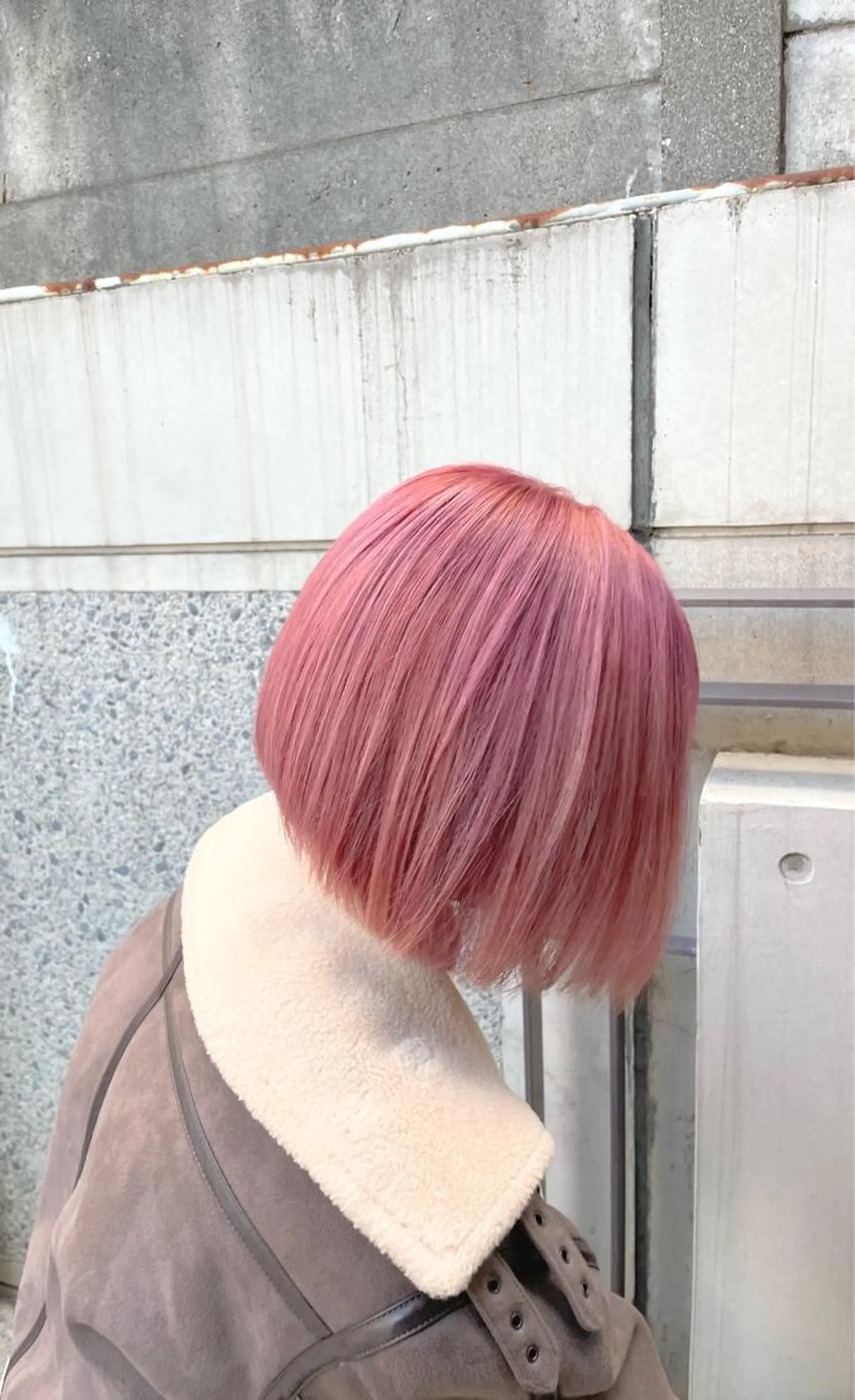 ショート カラー ピンクカラー 中村 海波のヘアスタイル