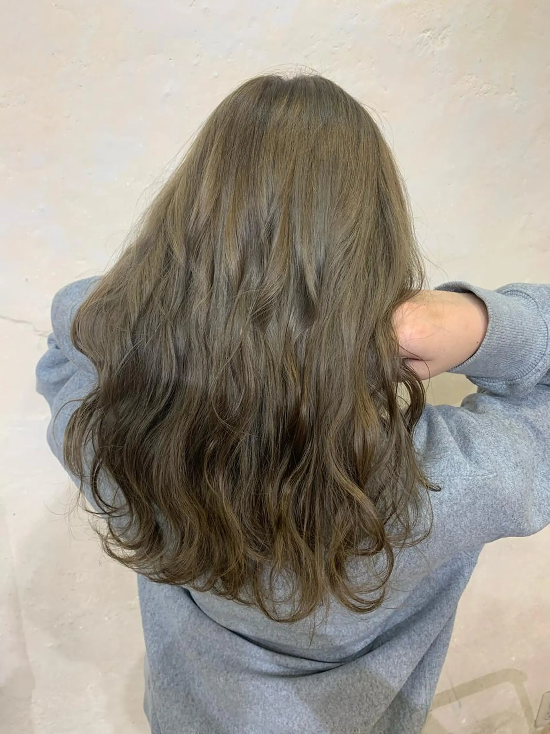 ロング カラー ヘアアレンジ a moment所属・蔵前🫧韓国風レイヤ ーカット🫧KAHOのヘアスタイル