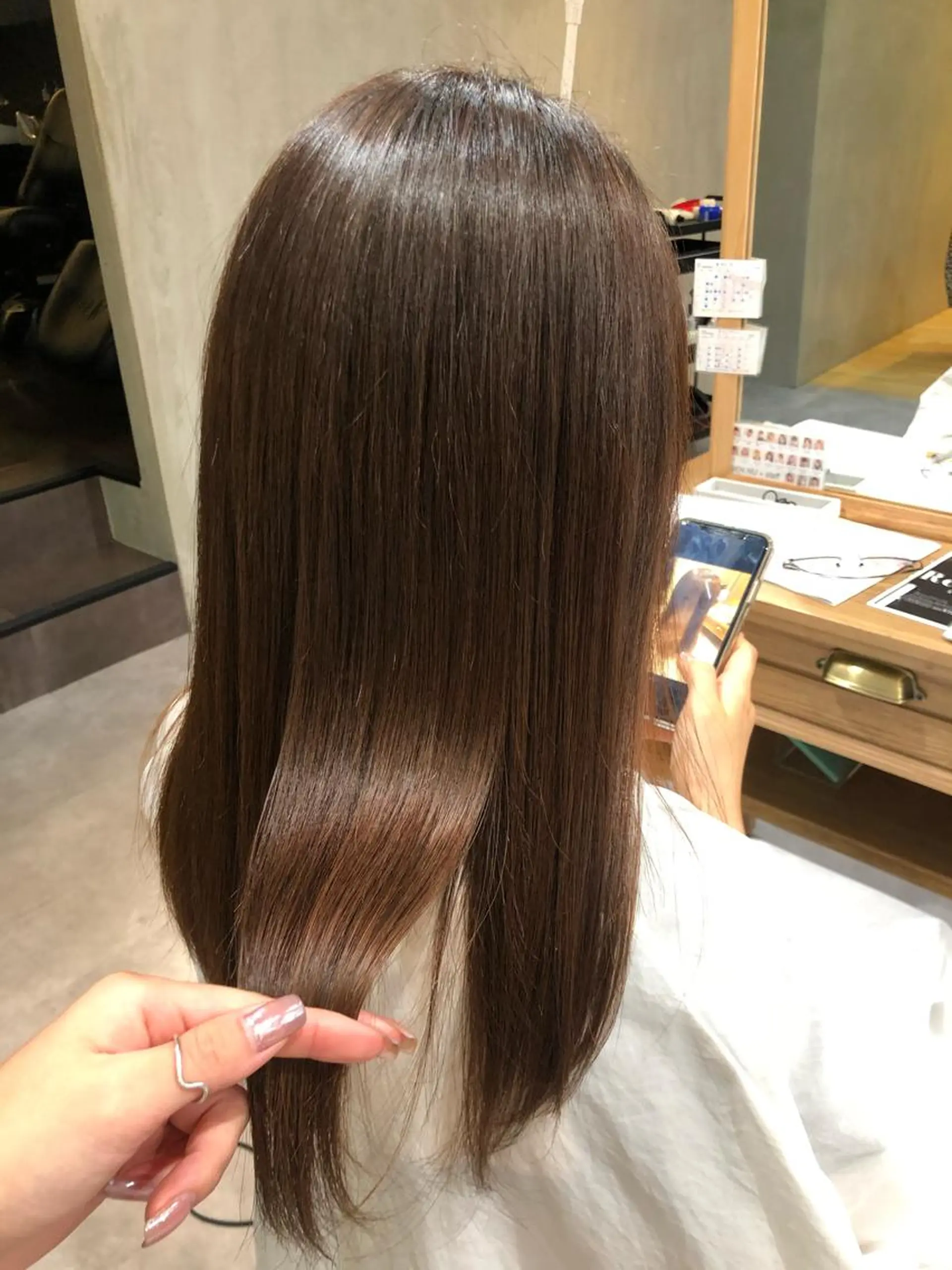 ロング VIEWユリナ メイク/ カットのヘアスタイル