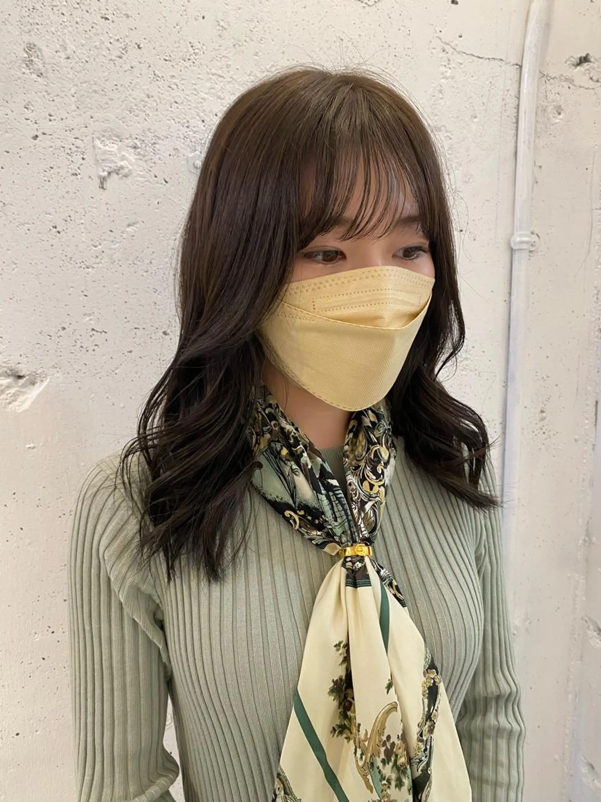ロング カラー ブリーチなしカラー レイヤーカットのヘアスタイル