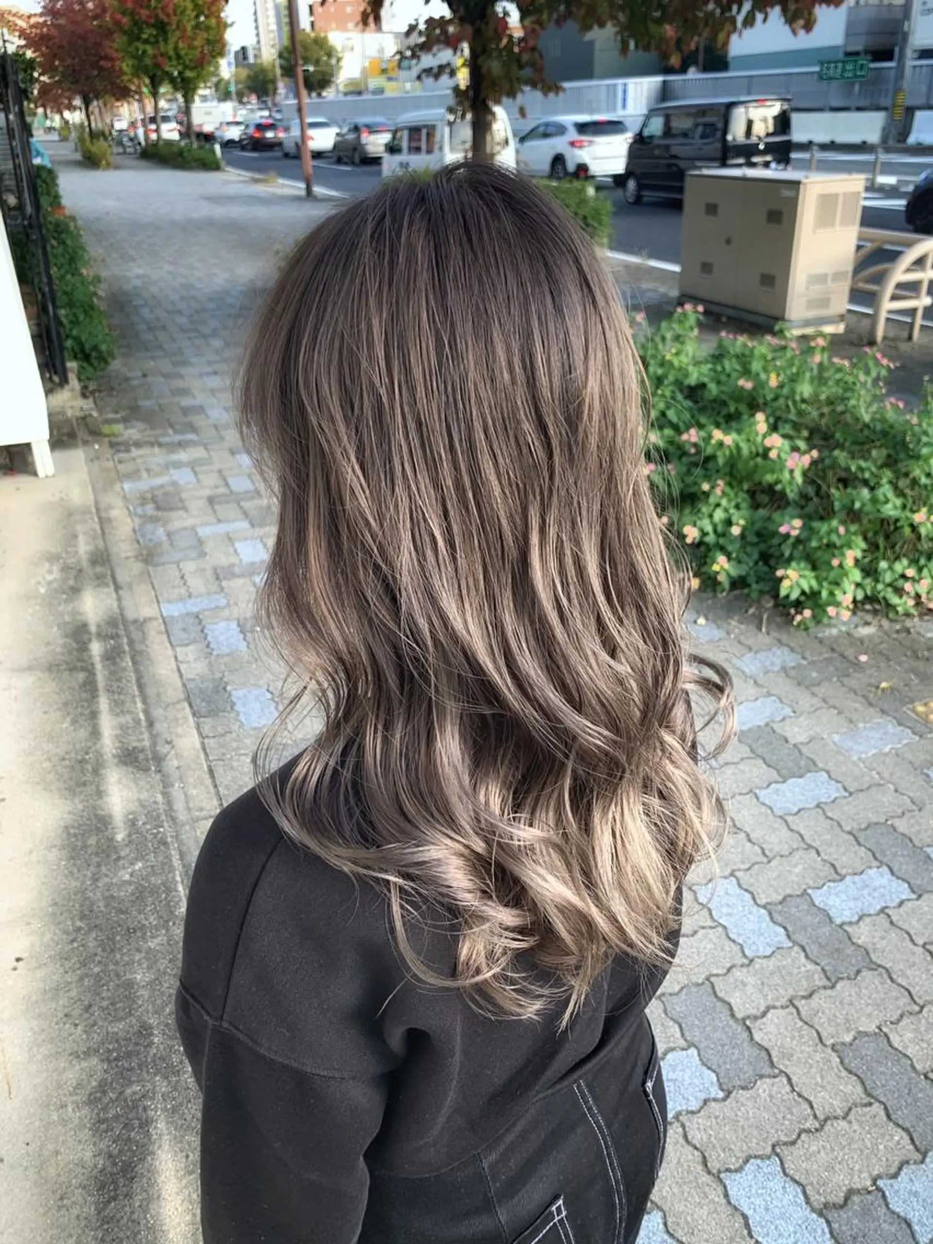 ロング カラー バレイヤージュ グレージュ レイヤーカット SALOWIN名古屋本山店所属・🍀ナガヤマ ヒデアキ🍀のヘアスタイル