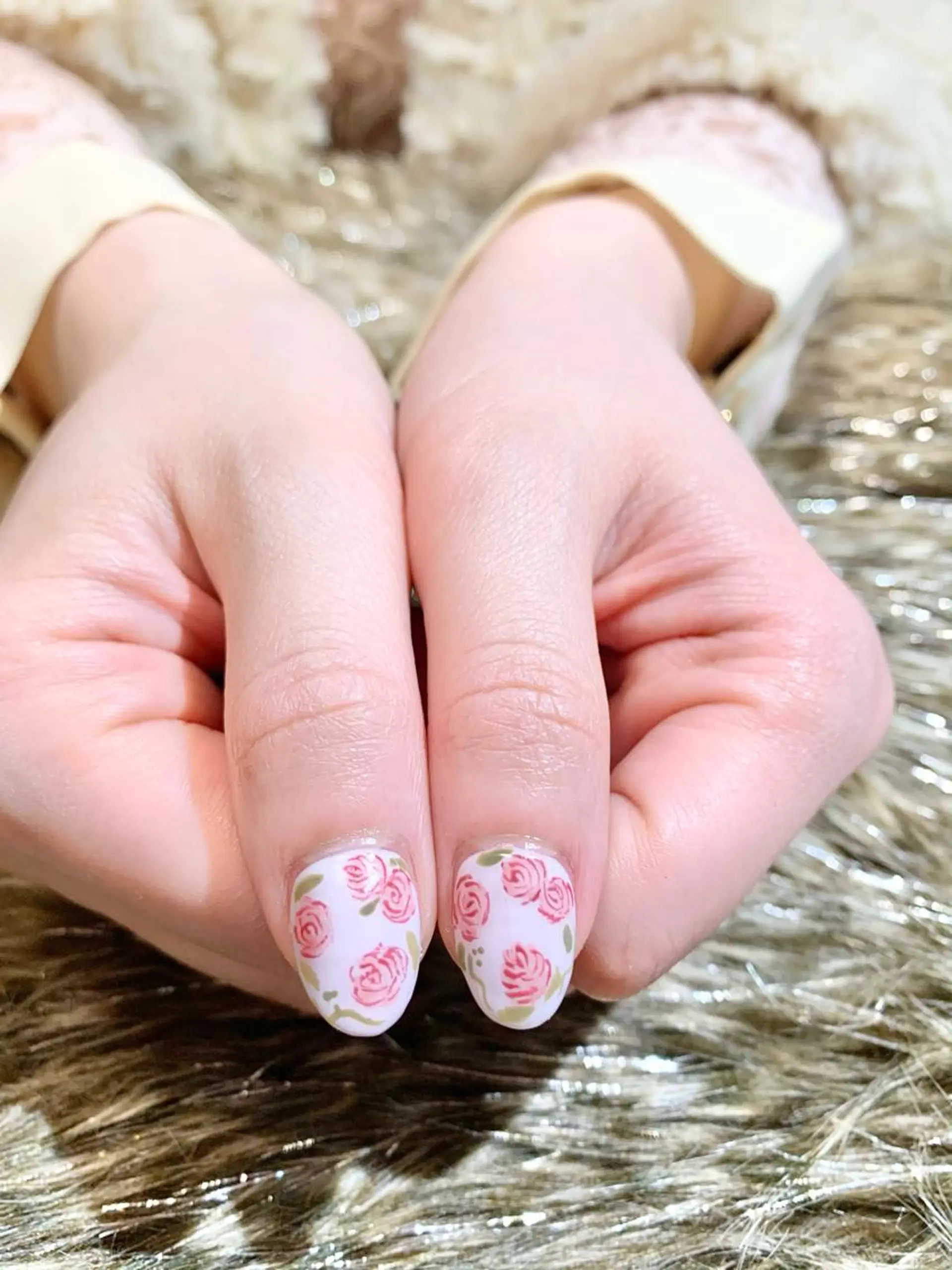 ネイル ハンドネイル ハンドケア 🌙都岡 ムーンネイルのネイルデザイン