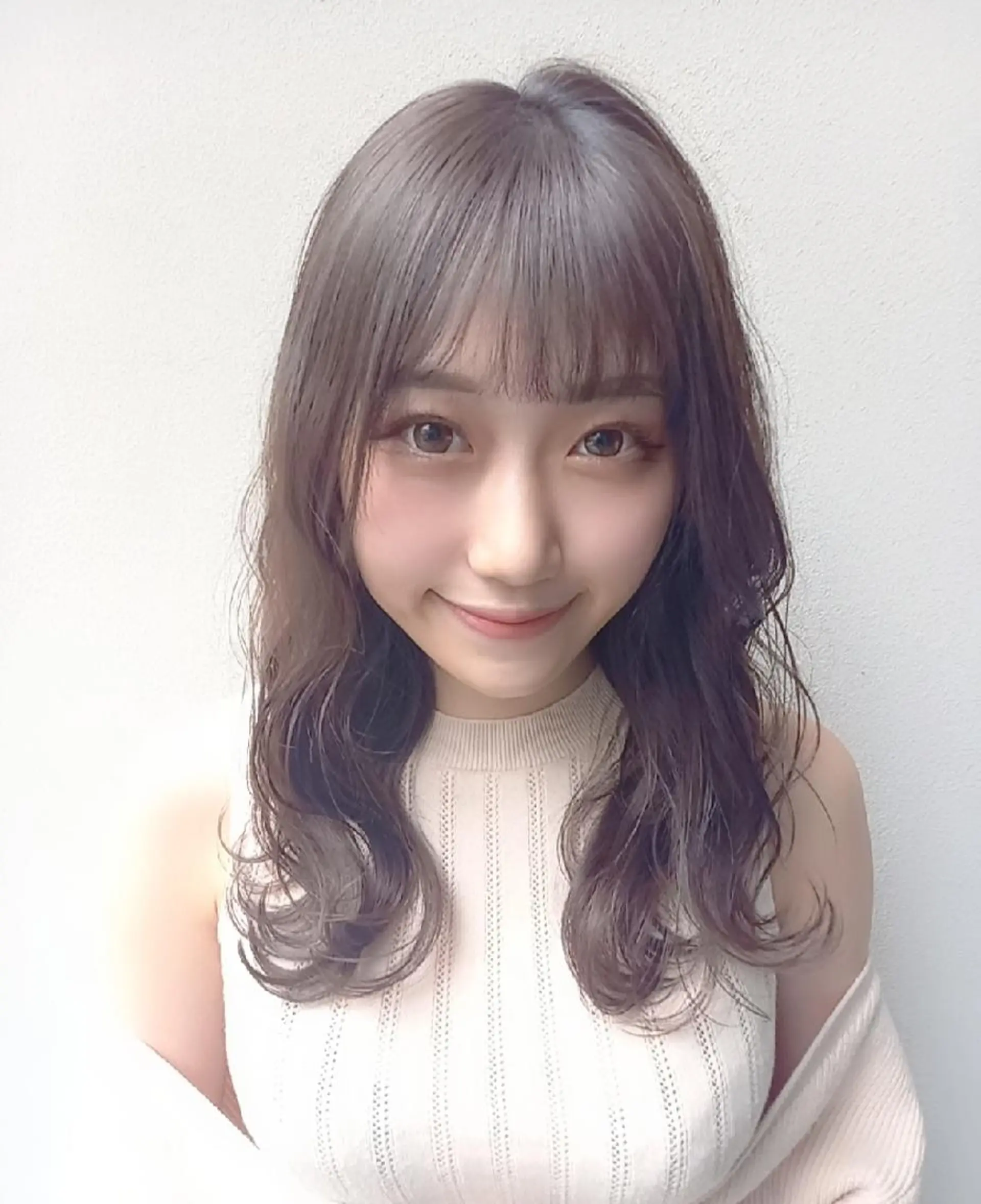 セミロング 韓国風ヘア Anna Lanna表参道所属・⭐髪質改善⭐韓国風 ディレクターＫＯＨのヘアスタイル