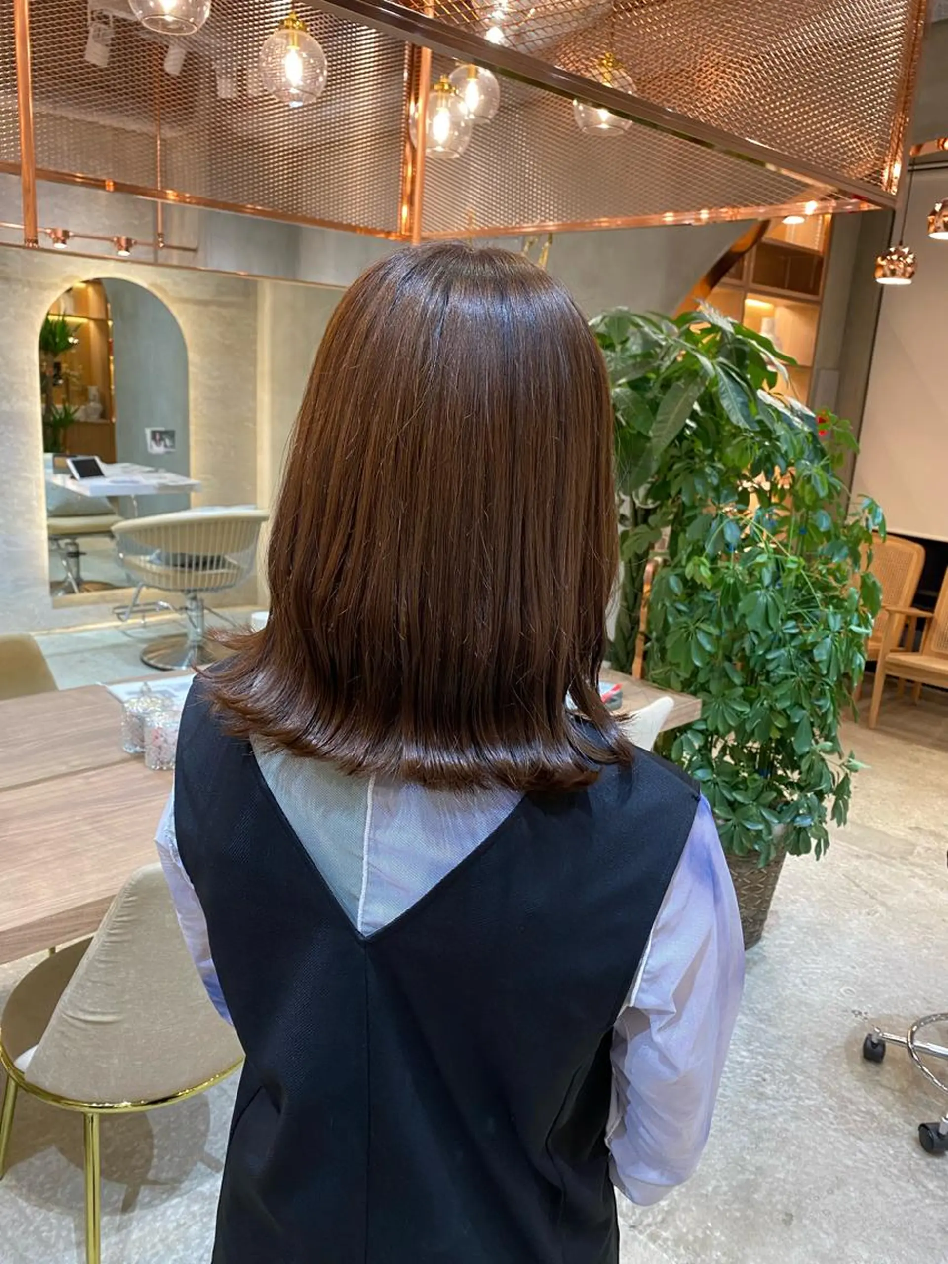 ミディアム カラー ボブ/巻ける縮毛矯正 /韓国レイヤーはなのヘアスタイル