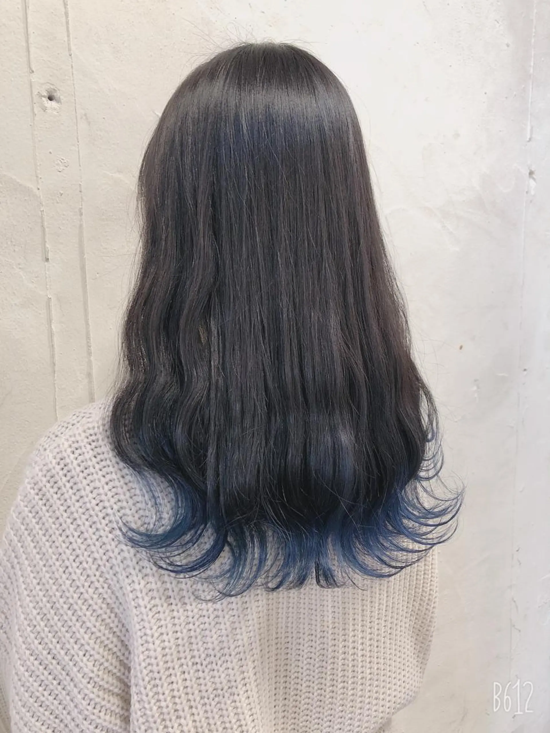 セミロング カラー ブリーチ ブルーカラー グラデーションカラー ヘアカラー ALLY（アリー）所属・ミニモお気に入り数 No.1宍戸雄弥のヘアスタイル