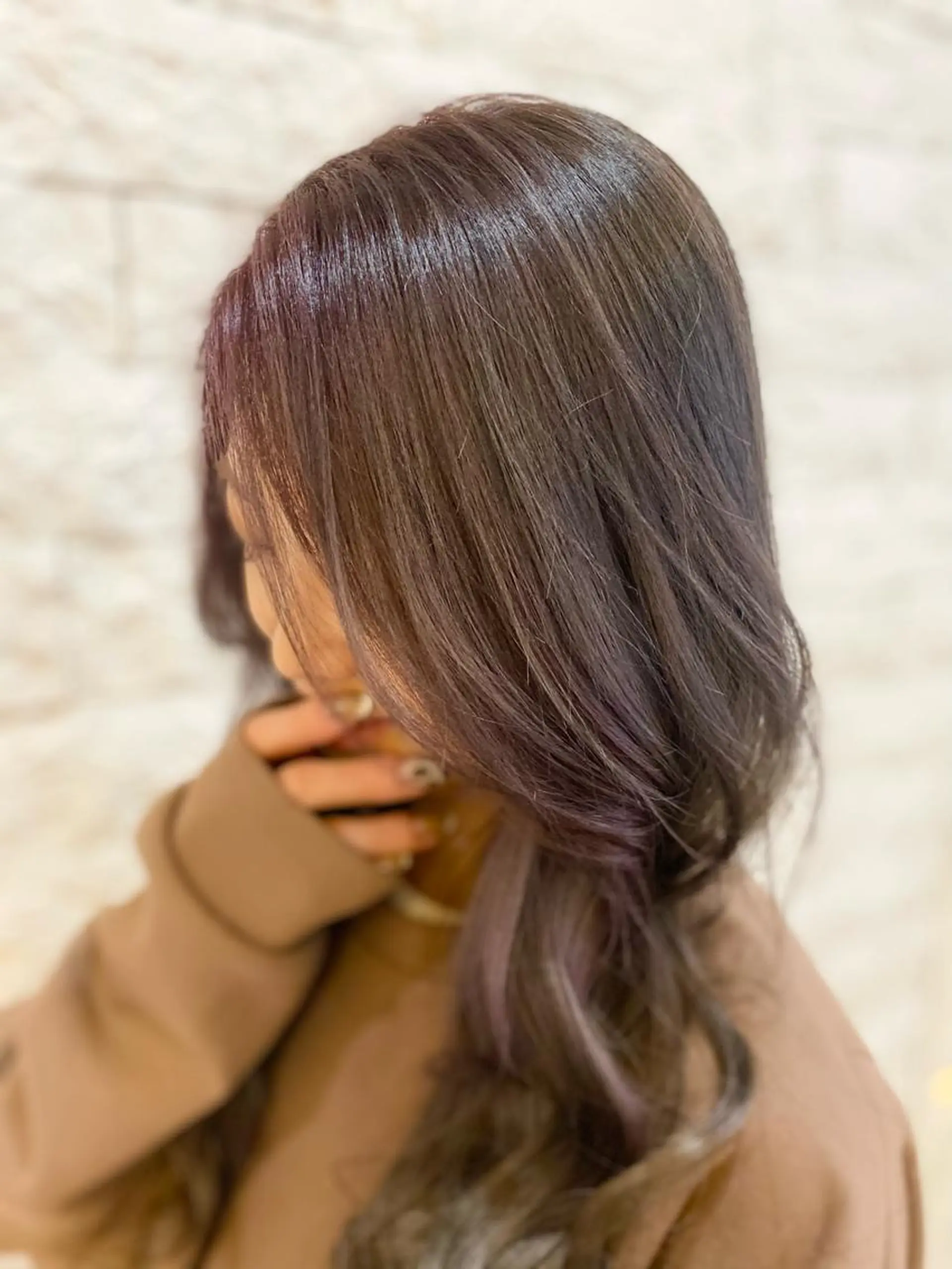ロング カラー アッシュ ミストバング ベージュカラー ブリーチ  フェイスフレーミング とびまつ /ショート/脱白髪染のヘアスタイル