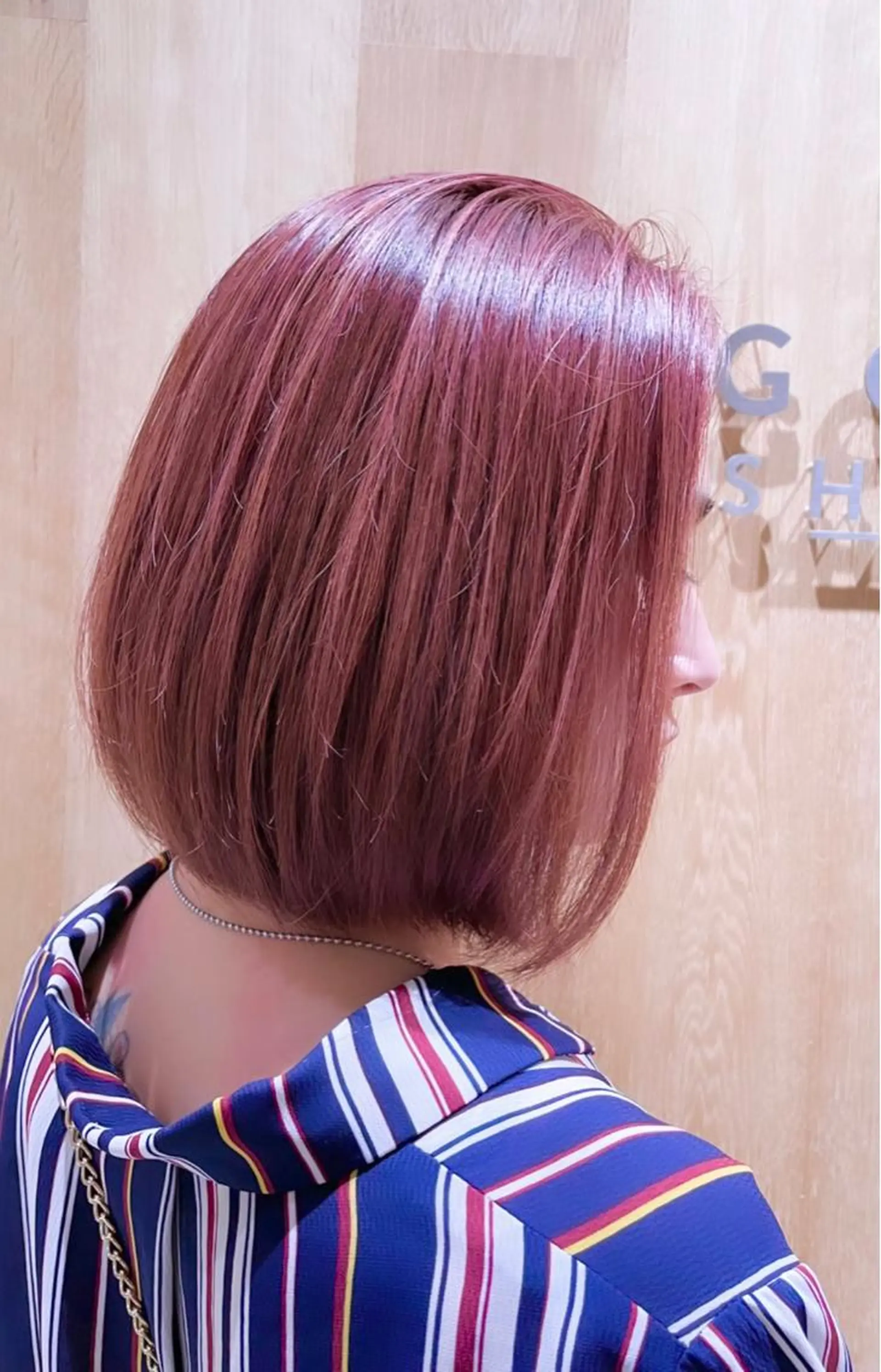 ショート カラー ハイライトカラー ボブ ハイライト 🩵縮毛矯正  髪質 改善 ツヤ髪🩵のヘアスタイル