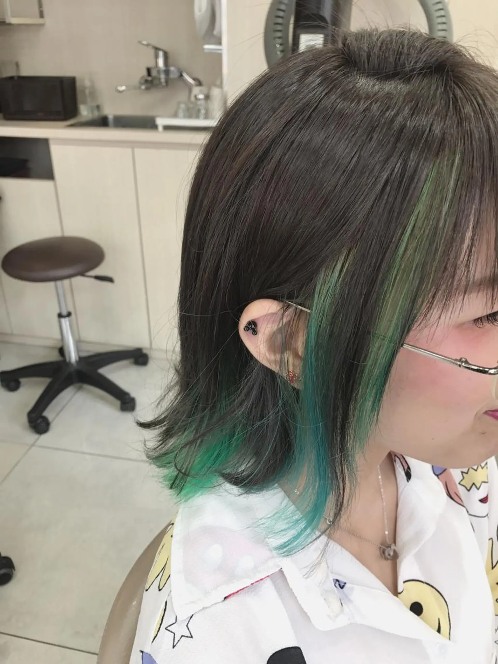 ショート カラー 吉岡 三四朗のヘアスタイル