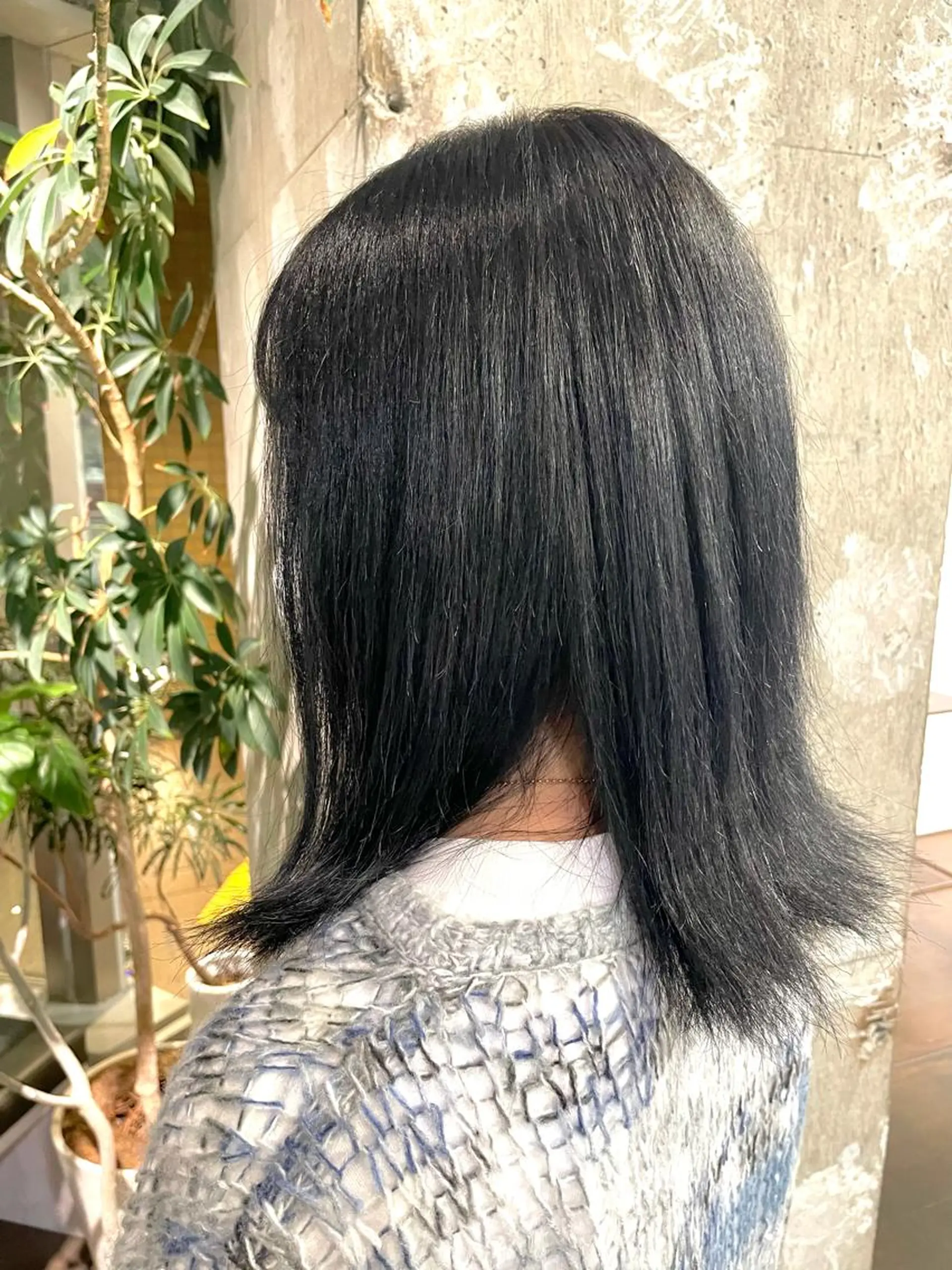 ミディアム カラー 黒髪 ブルーカラー ブルーブラック 似合わせショート 🌈阿部辰洸🌈のヘアスタイル