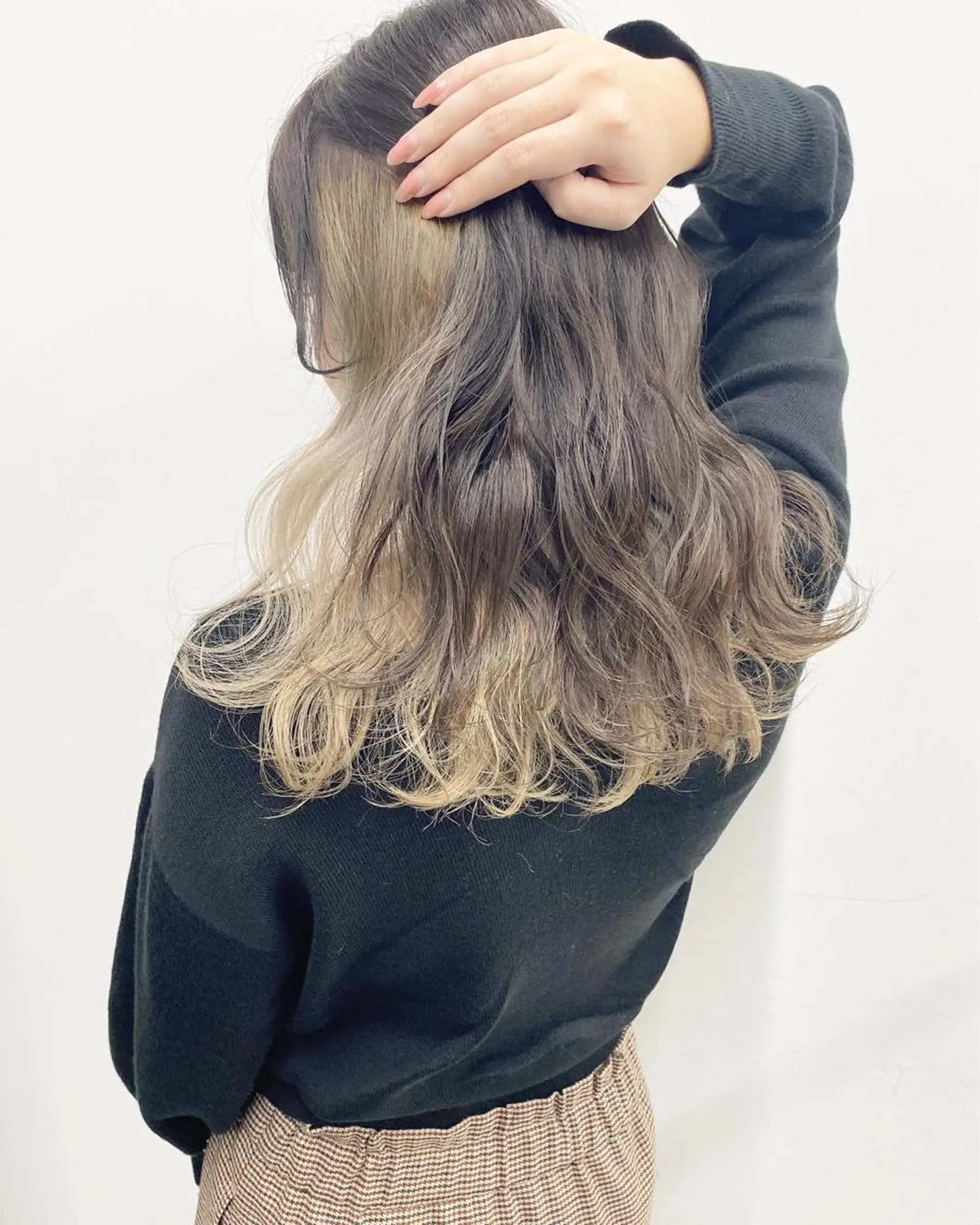 ロング カラー インナーカラー ヘアカラー トリートメント 【ブリーチカラー】 🌈ALIVE若山葵のヘアスタイル