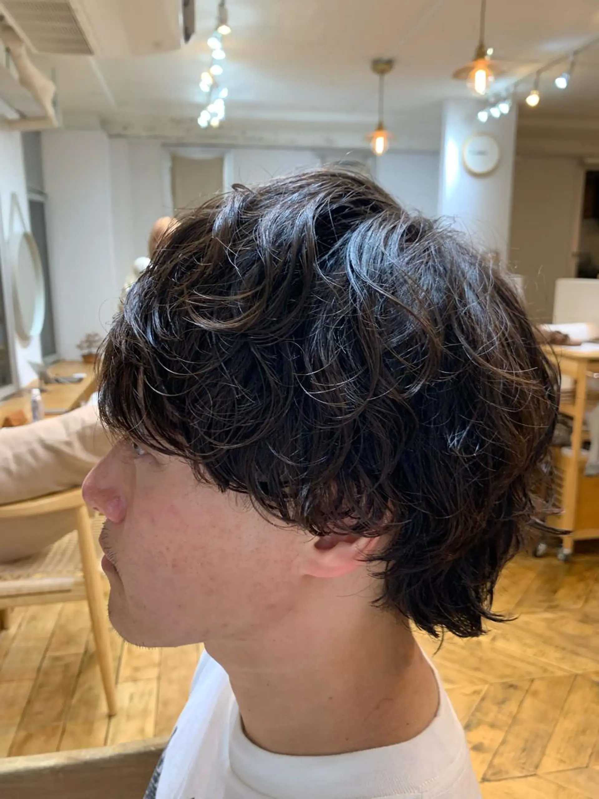 ミディアム パーマ メンズ ミディアムパーマ メンズパーマ メンズウルフカット ウルフカット スパイラルパーマ メンズStylist 山根慧のヘアスタイル