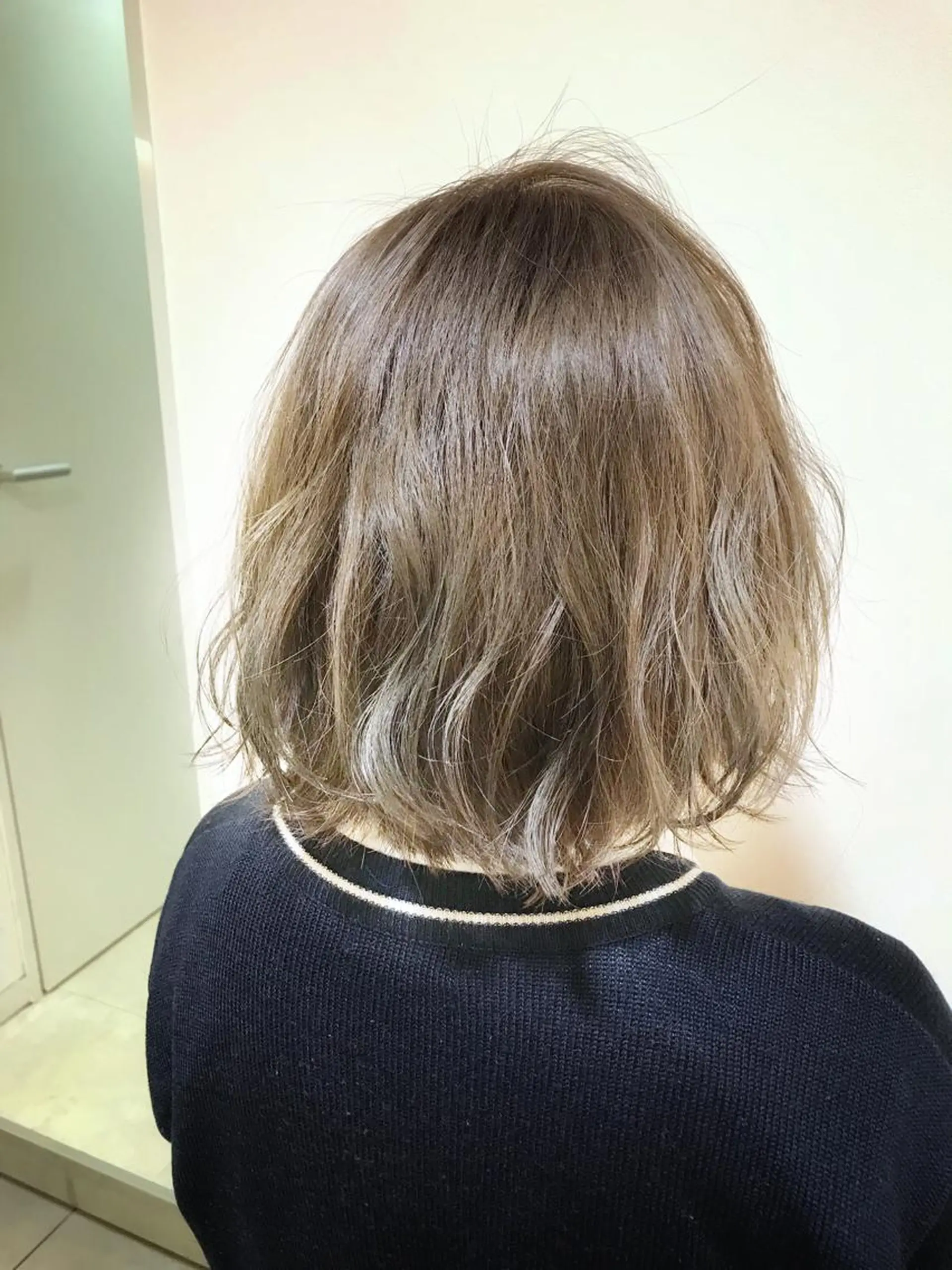 ショート カラー ブリーチ 透明感カラー イルミナカラー ヘアカラー トリートメント chiyo yasuのヘアスタイル