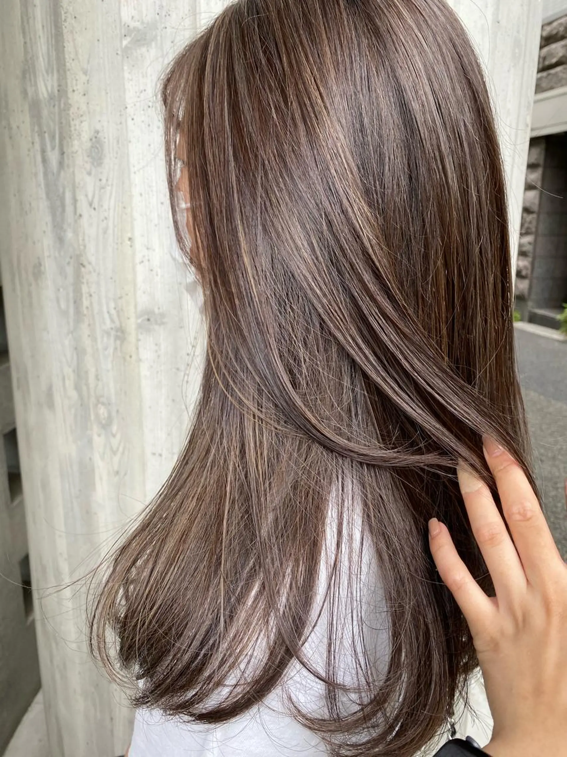 ロング ハイライト 海外風カーテンバング Mao広尾美容室のヘアスタイル