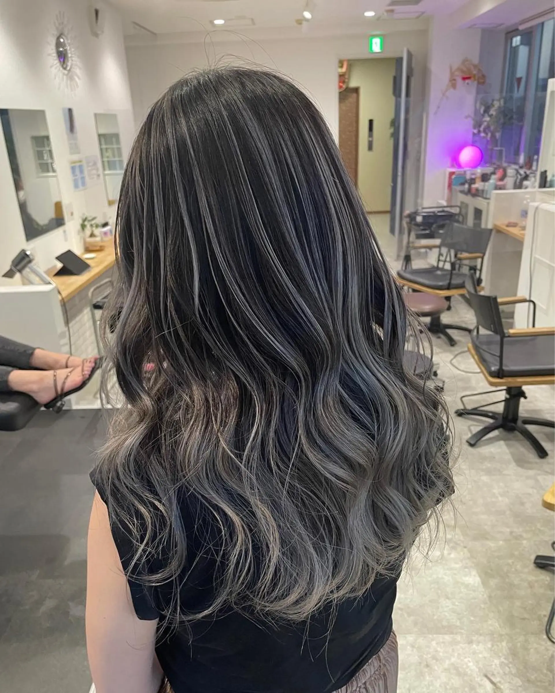 セミロング ヘアカラー 大人レイヤー ヨシミカズヤのヘアスタイル
