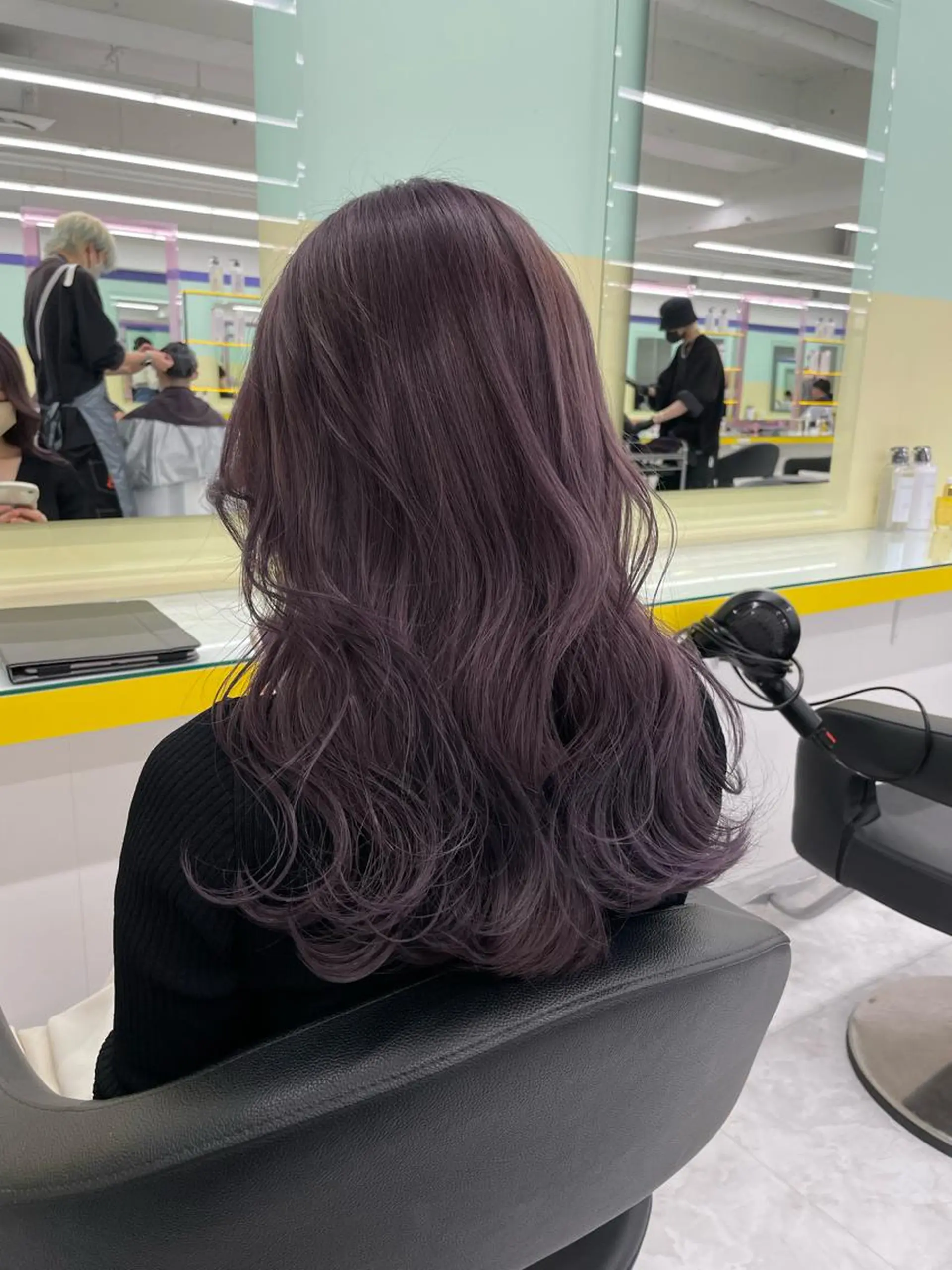 セミロング カラー パープルカラー ヘアカラー トリートメント 韓国レイヤーカット /ダブルカラーのヘアスタイル