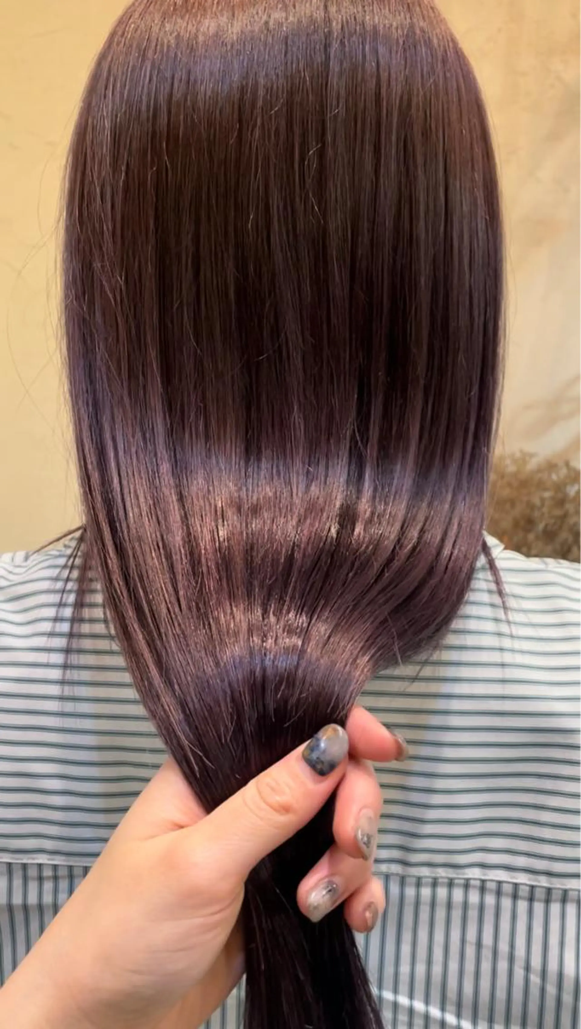 ロング カラー トリートメント レイヤーカット大人気 💛吉田百花のヘアスタイル