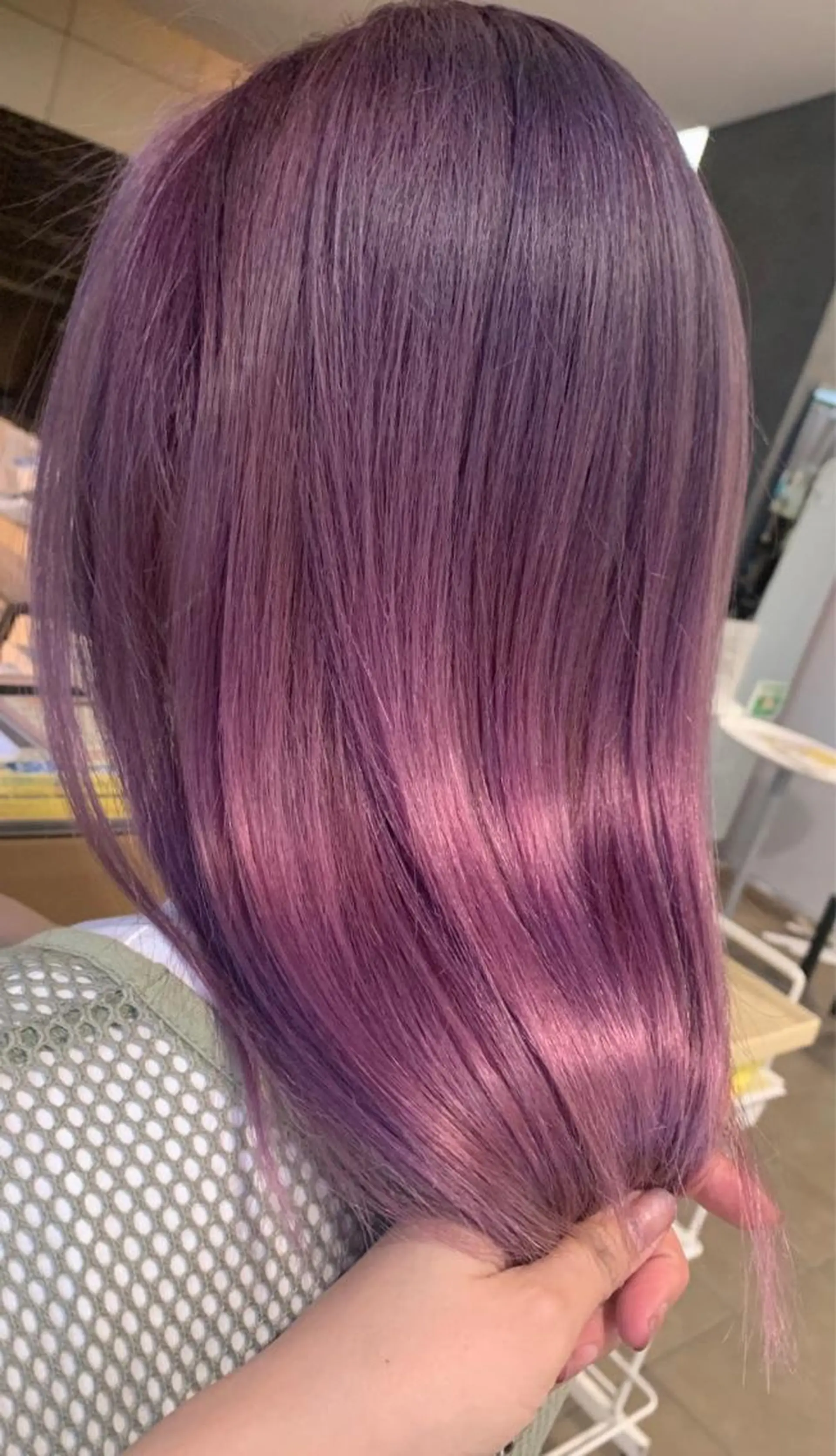 セミロング カラー ダブルカラー ピンクカラー ヘアカラー トリートメント 宮永 智香のヘアスタイル