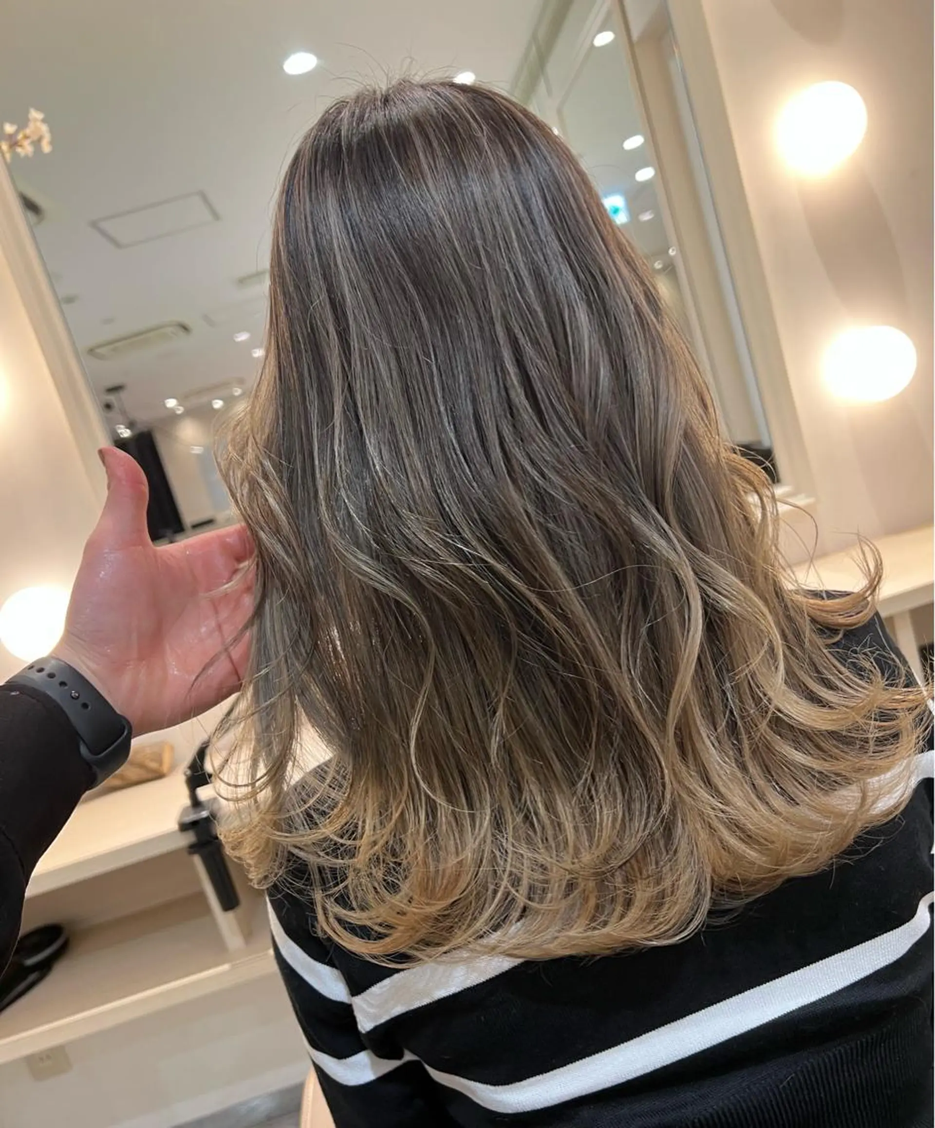 ミディアム カラー 🇺🇸海外デザイン iCON TOKYOのヘアスタイル