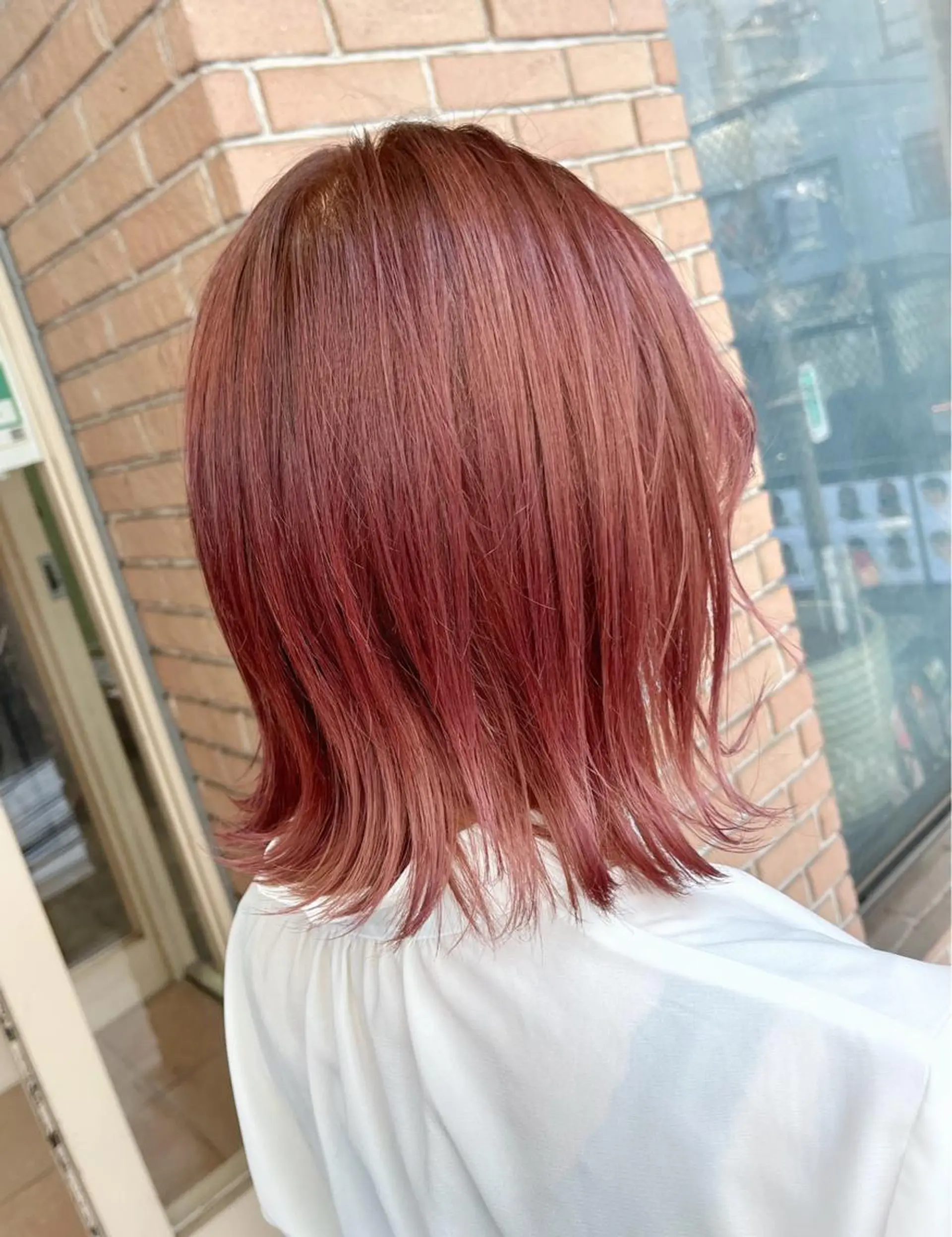 ミディアム カラー ヘアアレンジ ブリーチ ピンクカラー🩷 ヘアセットＮＯ.1のヘアスタイル
