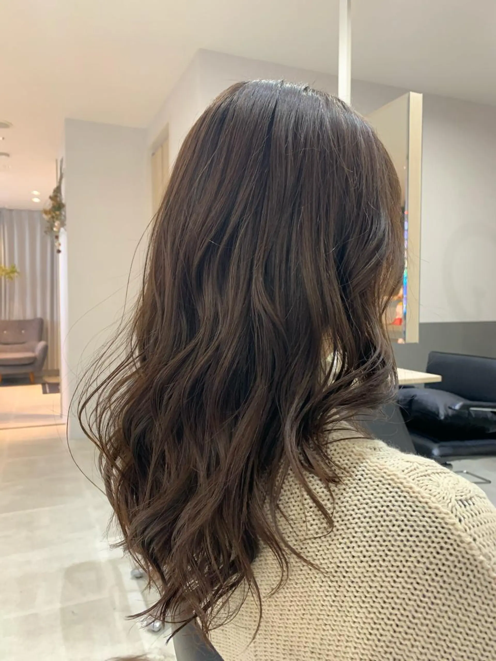 セミロング Eleanor 立川北口のヘアスタイル