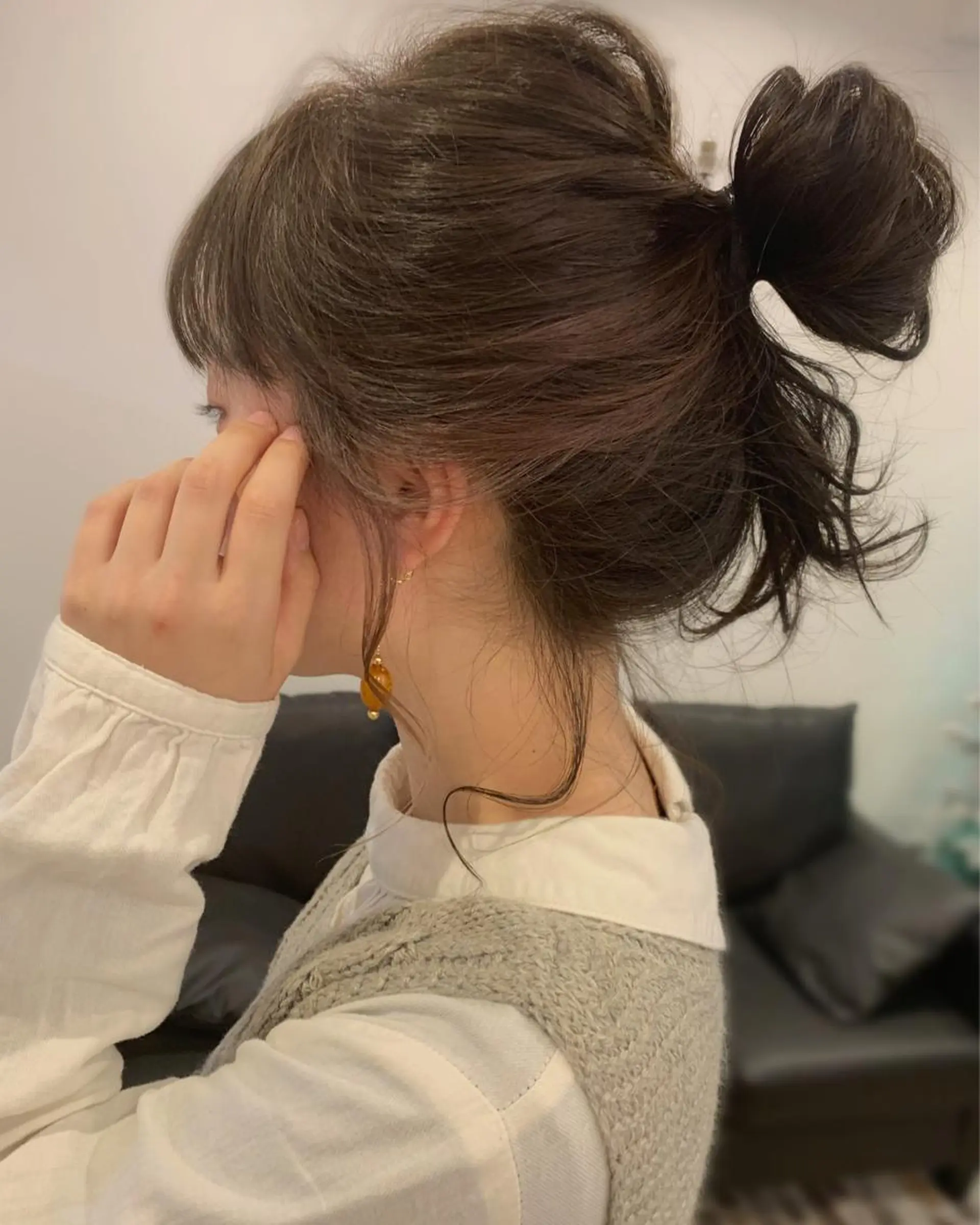 セミロング カラー ヘアアレンジ ベージュカラー イヤリングカラー ミルクティーベージュ ヘアカラー m ā l o.🌷 サカモトマイコのヘアスタイル