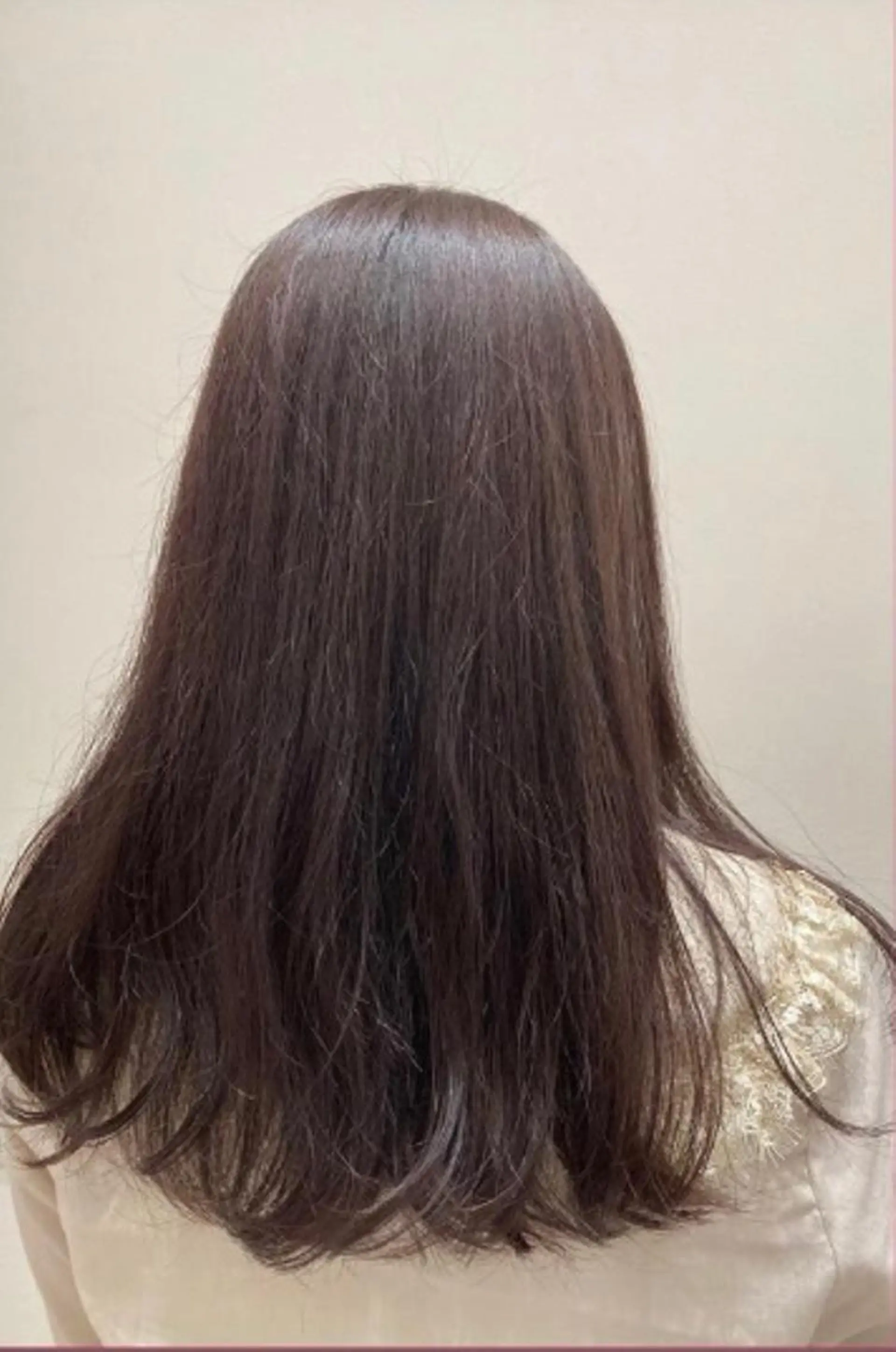 ロング カラー ピンクカラー バイオレットカラー 佐藤 睦月のヘアスタイル