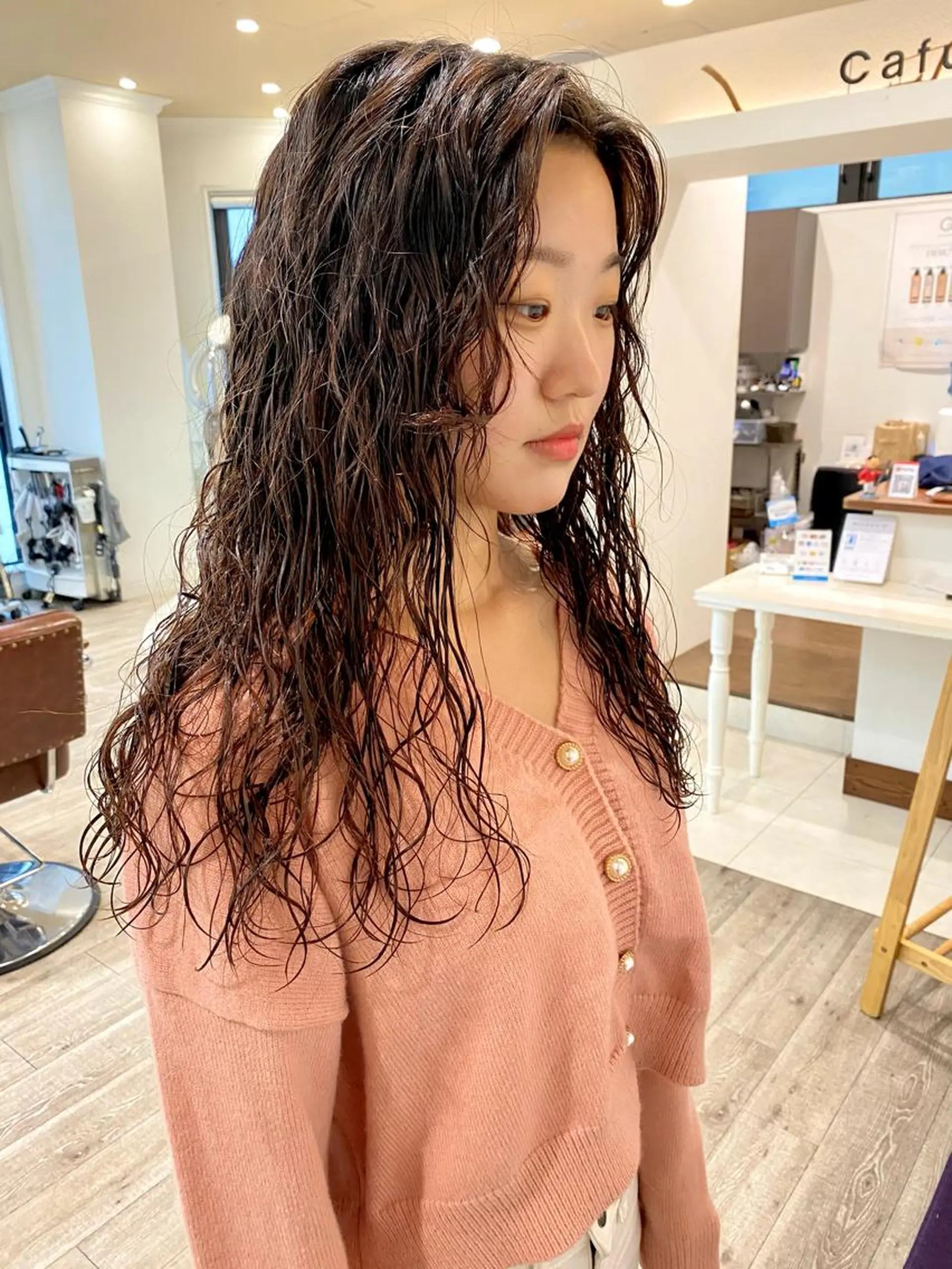 ロング パーマ ロング カット ヘアカラー トリートメント 店長　ショート& パーマ　坂本のヘアスタイル