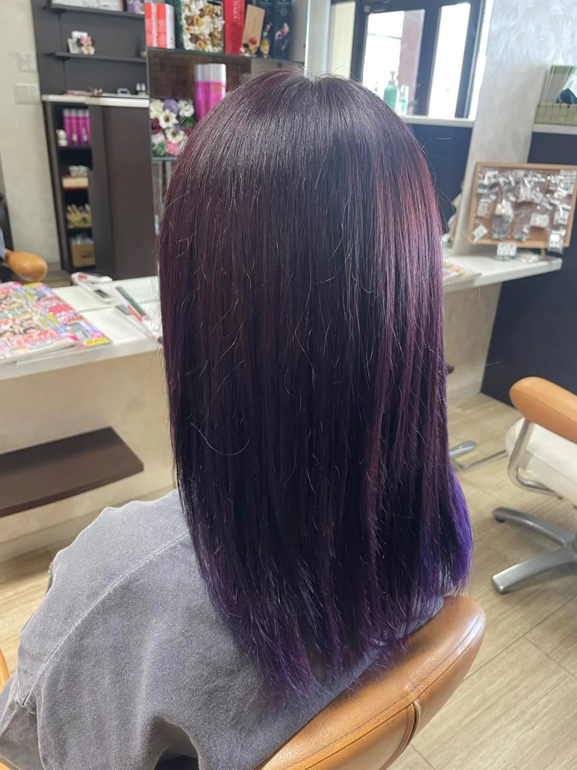 ロング カラー バイオレットカラー ヘアカラー 徳留 もも花のヘアスタイル