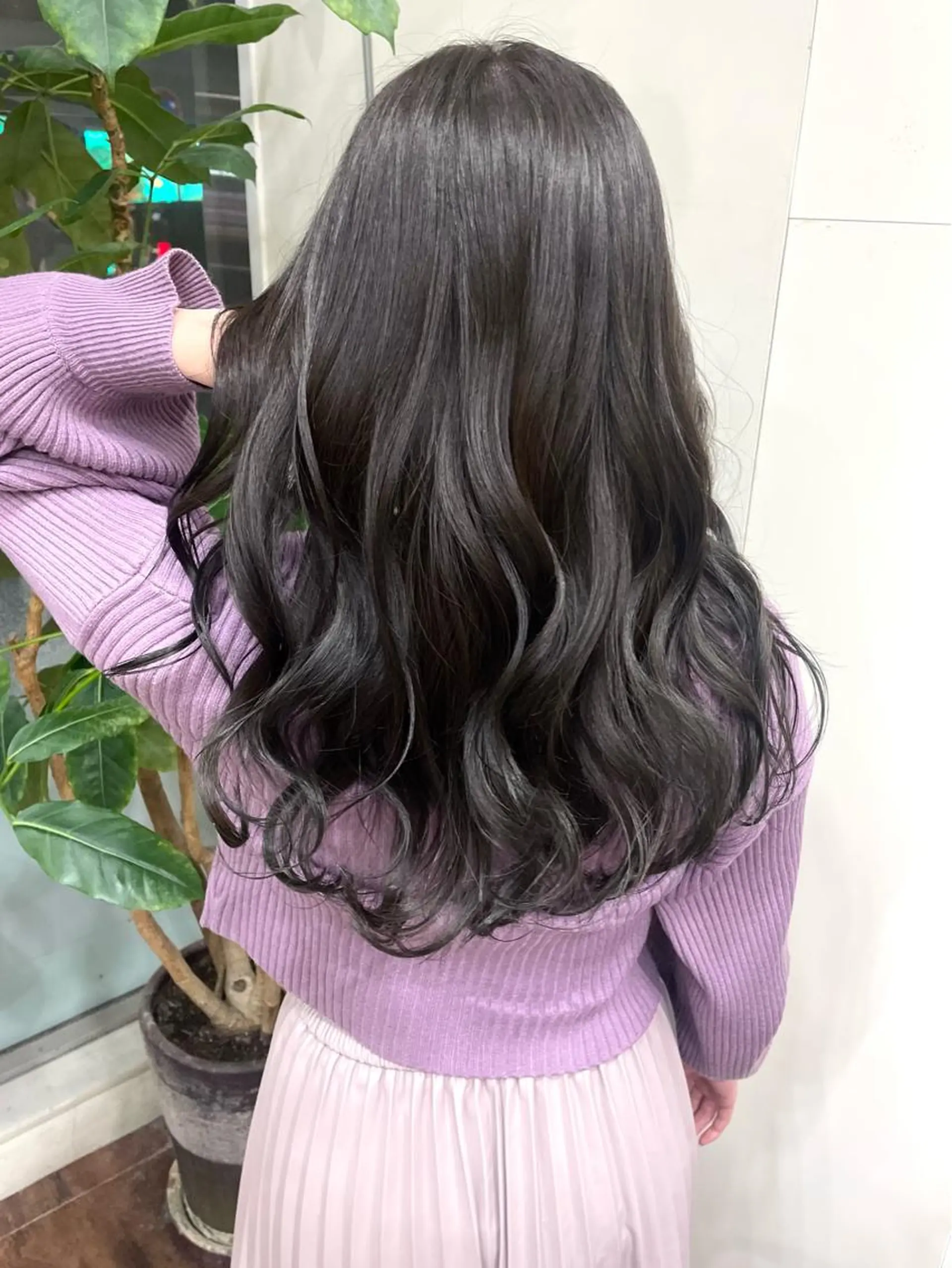 ロング カラー ブリーチ グレージュ イルミナカラー ブリーチなしカラー favietta所属・中村 友美のヘアスタイル