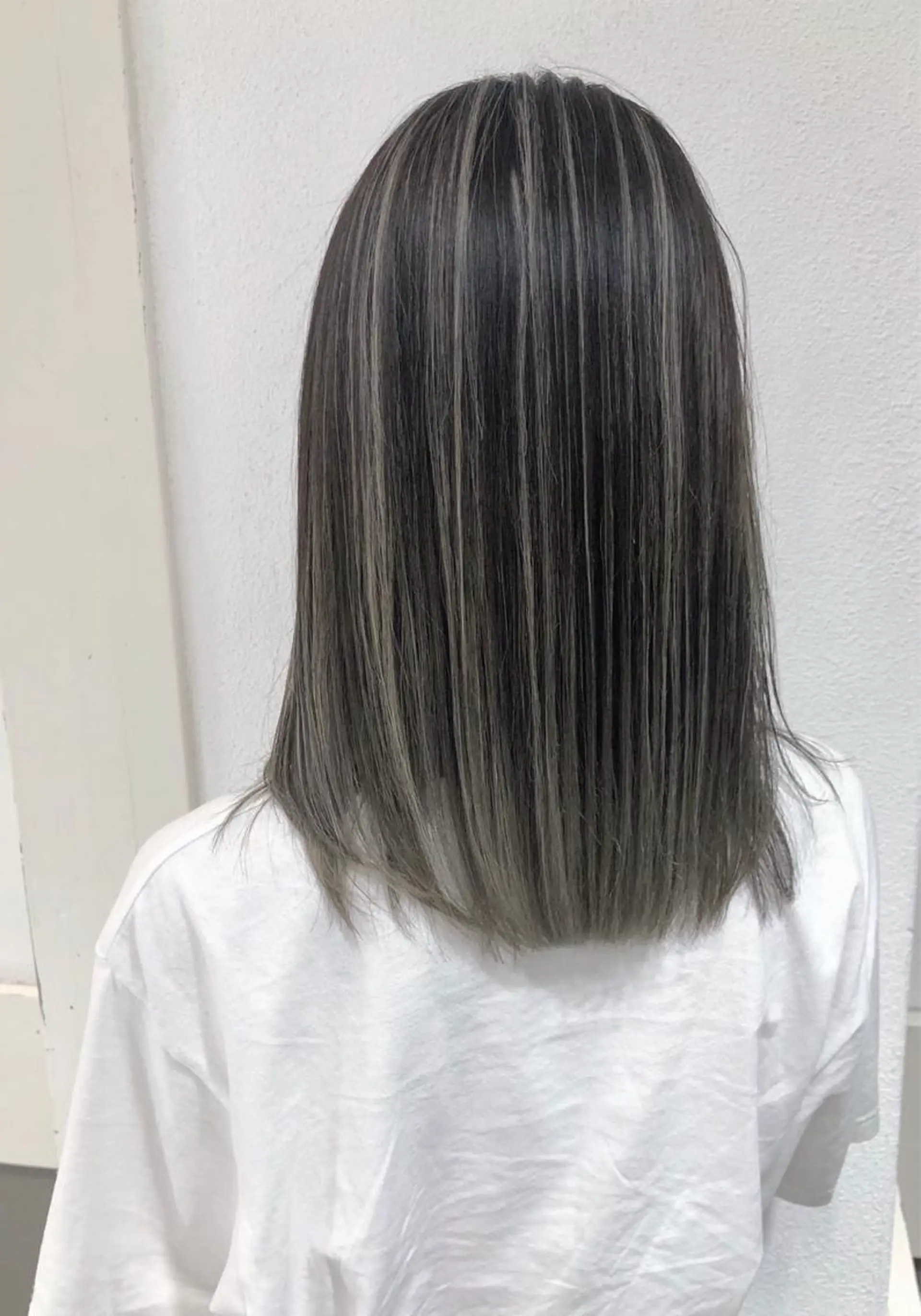 ミディアム カラー バレイヤージュ レイヤーカット ヘアカラー トリートメント GiseL天神カラー 髪質改善/ブリーチのヘアスタイル
