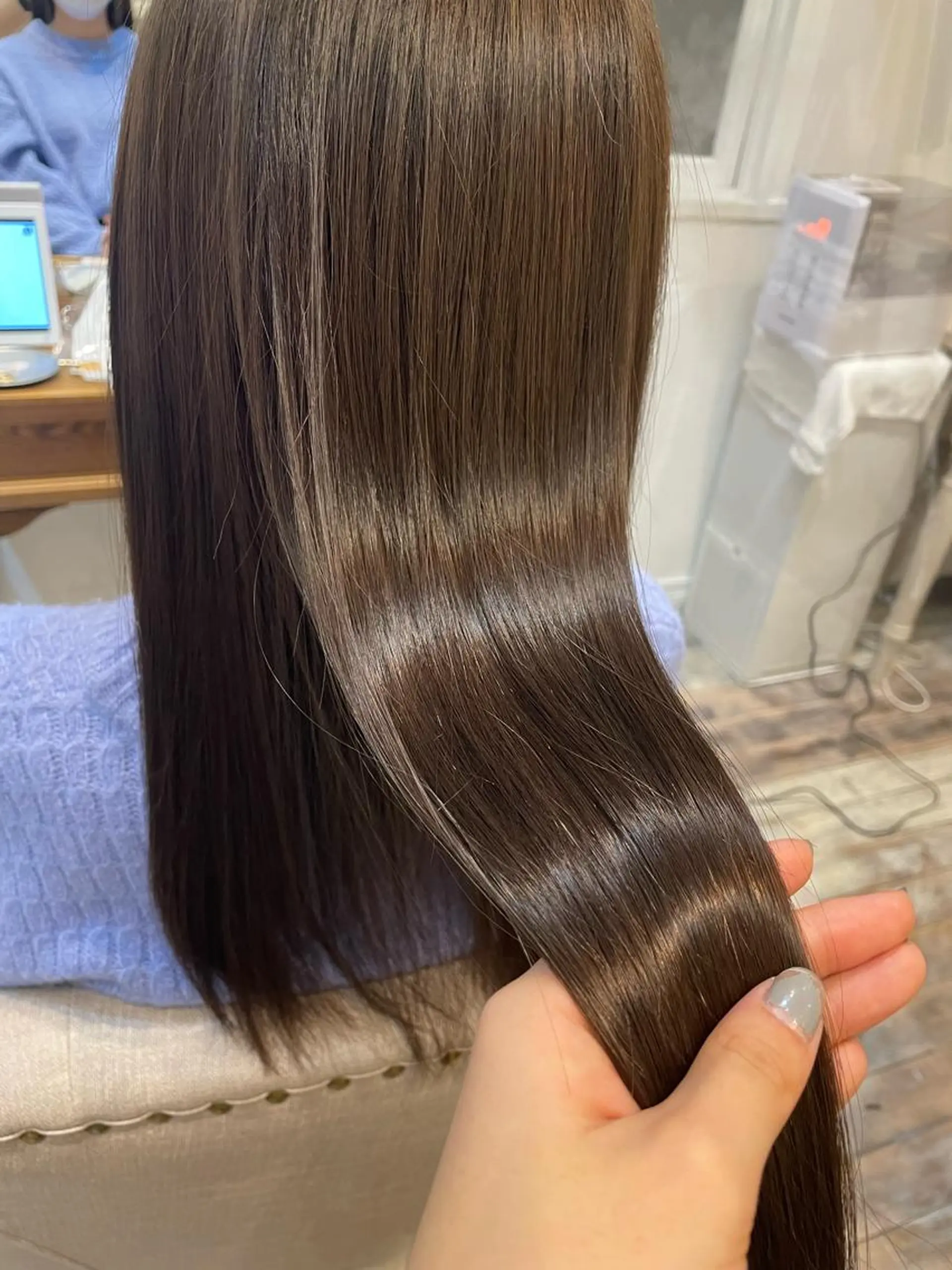 セミロング Lila六甲道 くにかねのマツエク・マツパデザイン