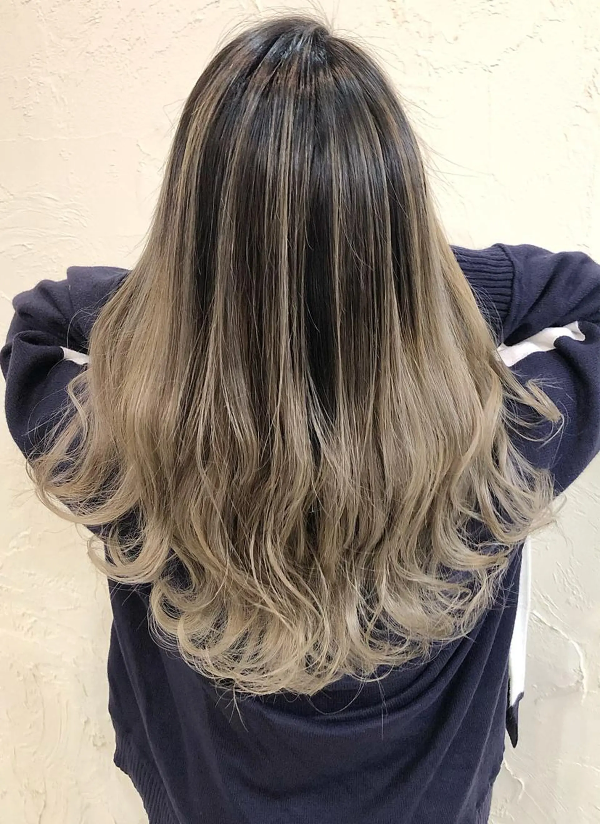 セミロング カット ヘアカラー 高山 滉太のヘアスタイル