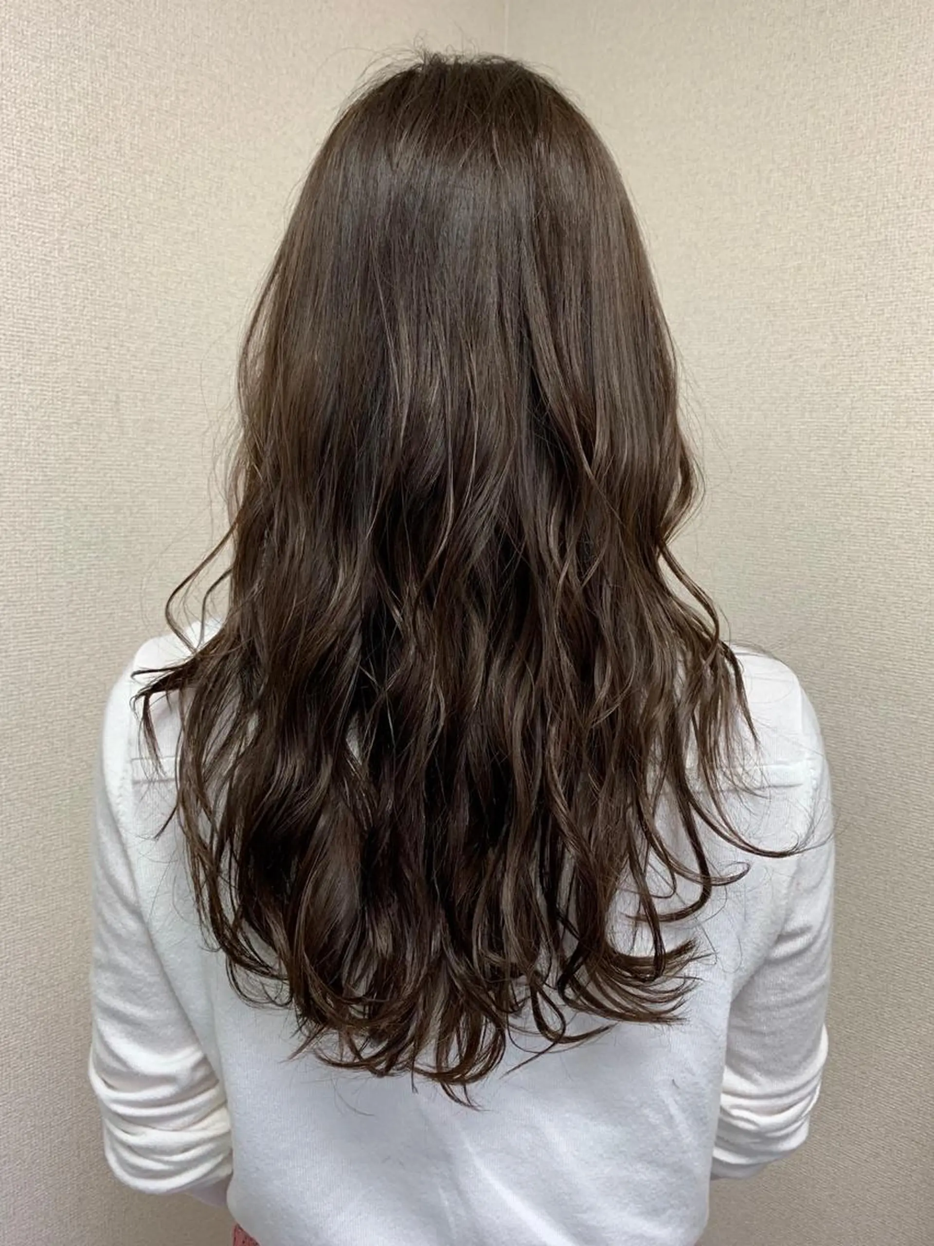 カラー アッシュ バイオレットカラー バイオレットアッシュ TriumpH天王寺店【ミルボンAujua認定サロン】所属・SAKI🐈⬛【 HAPPY届けます】のヘアスタイル