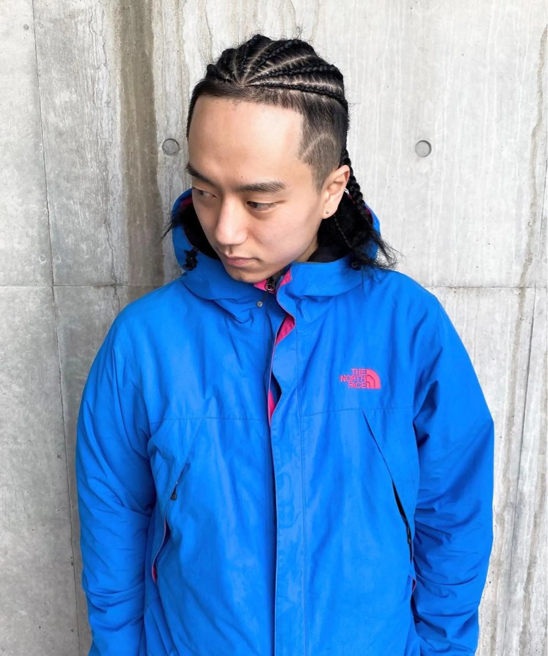 セミロング ヘアアレンジ メンズ 刈り上げ ヘアセット Repos by moi所属・RINA/特殊ヘア/ 高発色ワンカラーのヘアスタイル