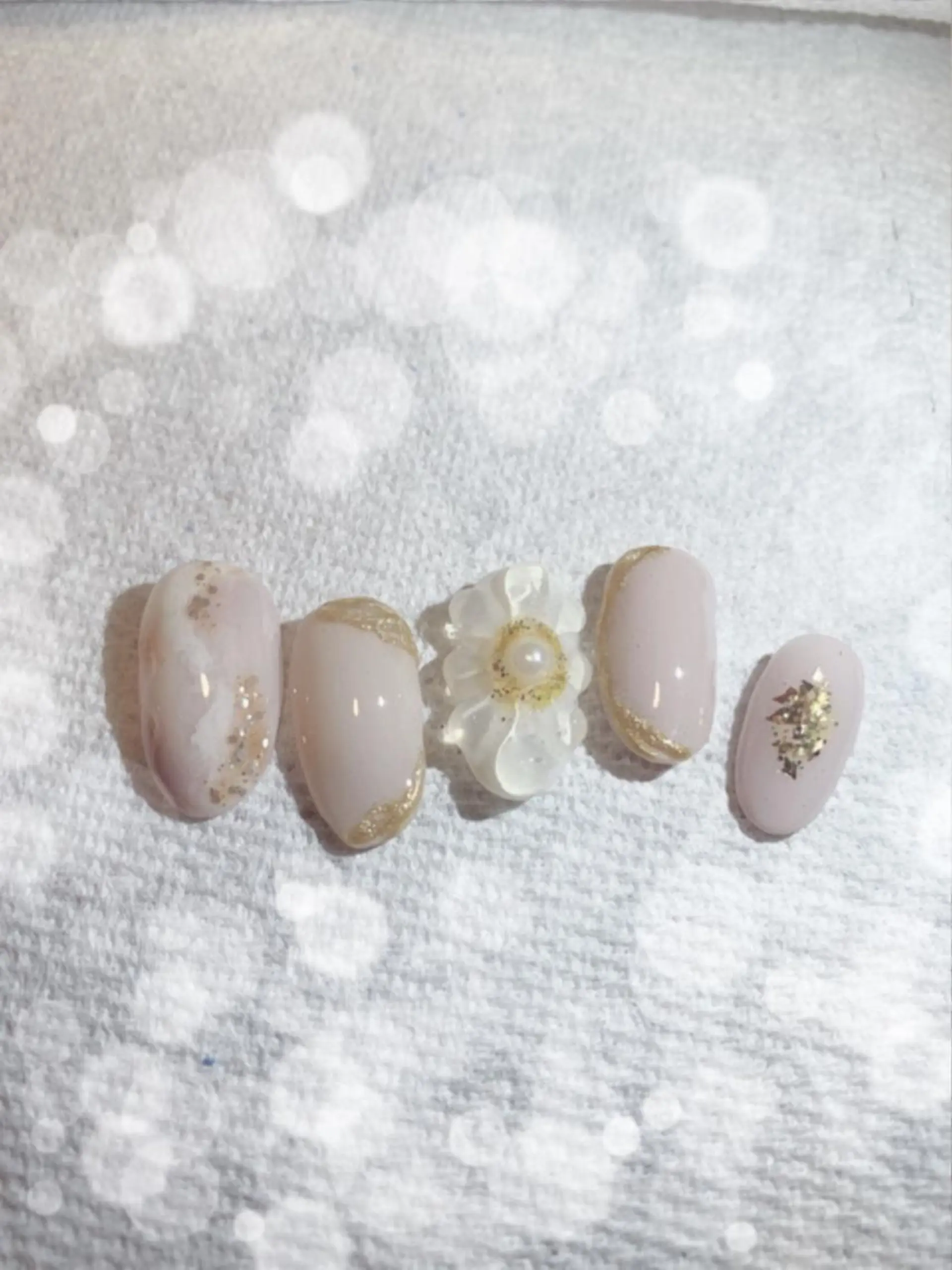 ネイル ジェルネイル グラデーション ラメ(グリッター) ラメグラデーション ショートネイル salon EMANのネイルデザイン