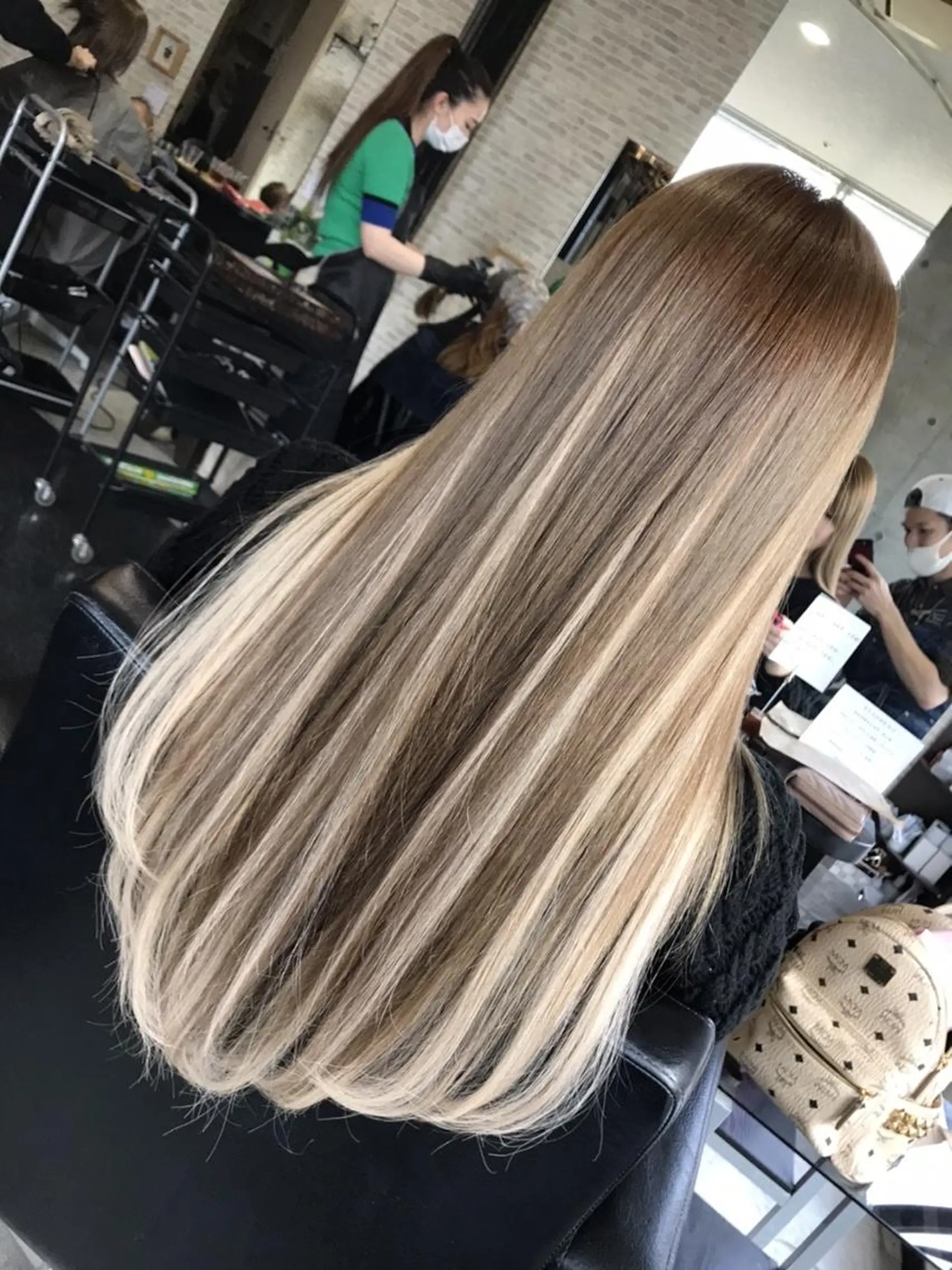 ロング カラー ヘアカラー エクステ 最高級シールエクステ 💜Fave/あかねのヘアスタイル