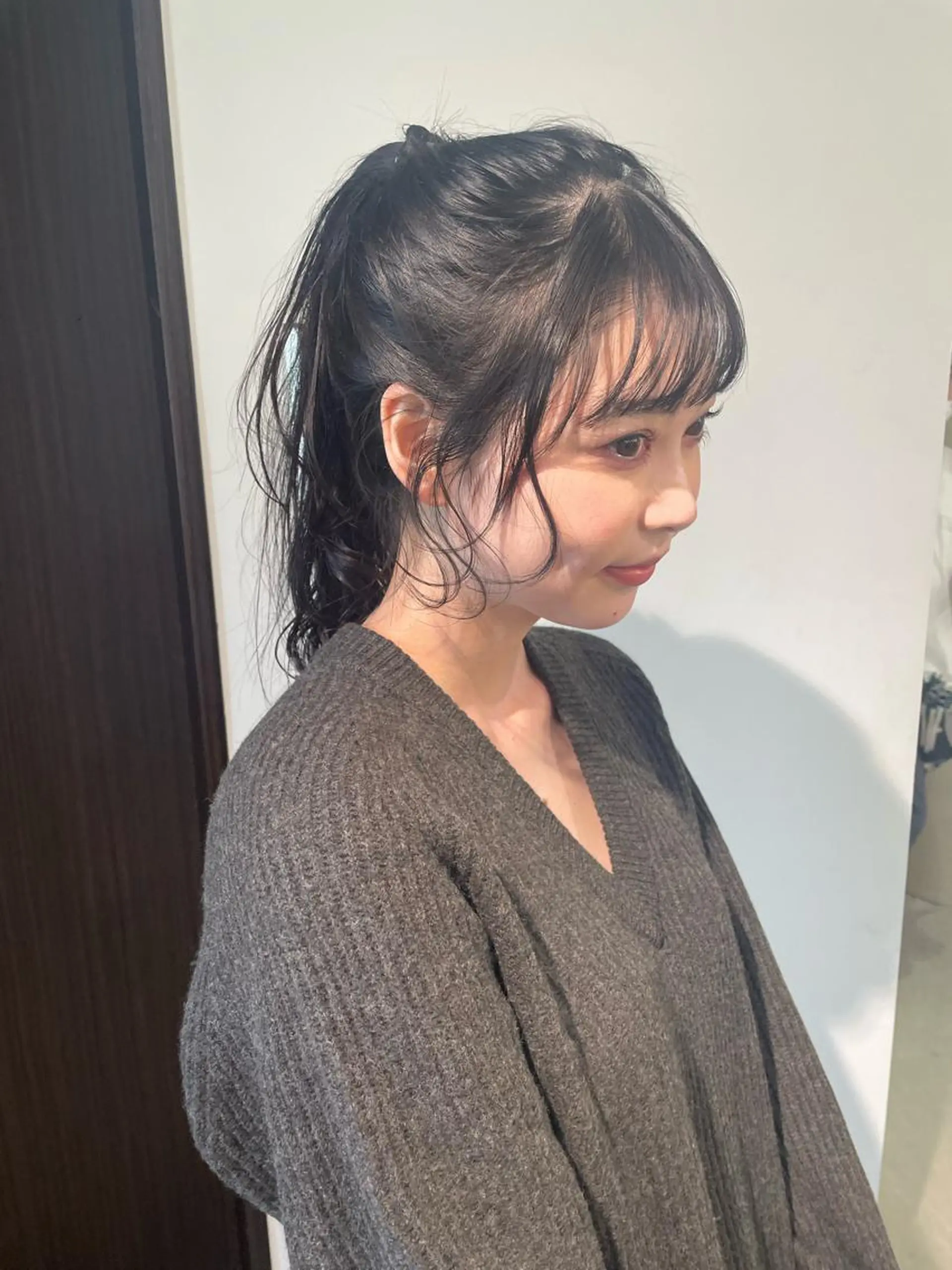 ロング カラー ミストバング デザインカラー イヤリングカラー  フェイスフレーミング ハイライトカラー MIU/ルーツカラー ボブ/顔周りレイヤーのヘアスタイル
