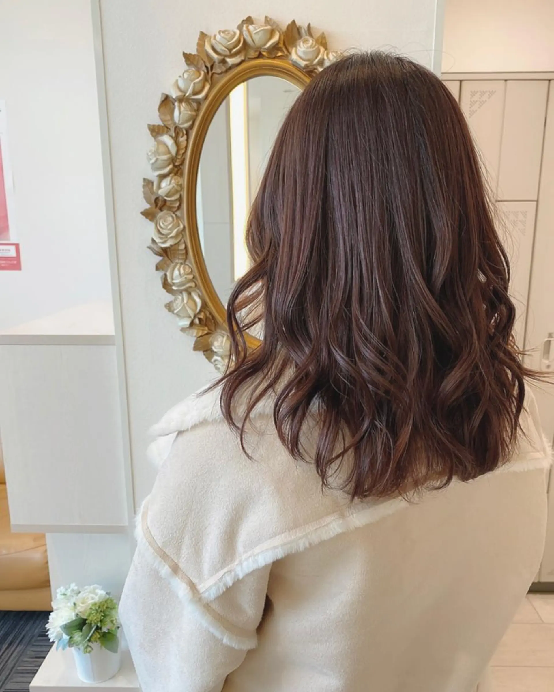 セミロング レッドブラウン カット ヘアカラー 阿部 響香のヘアスタイル
