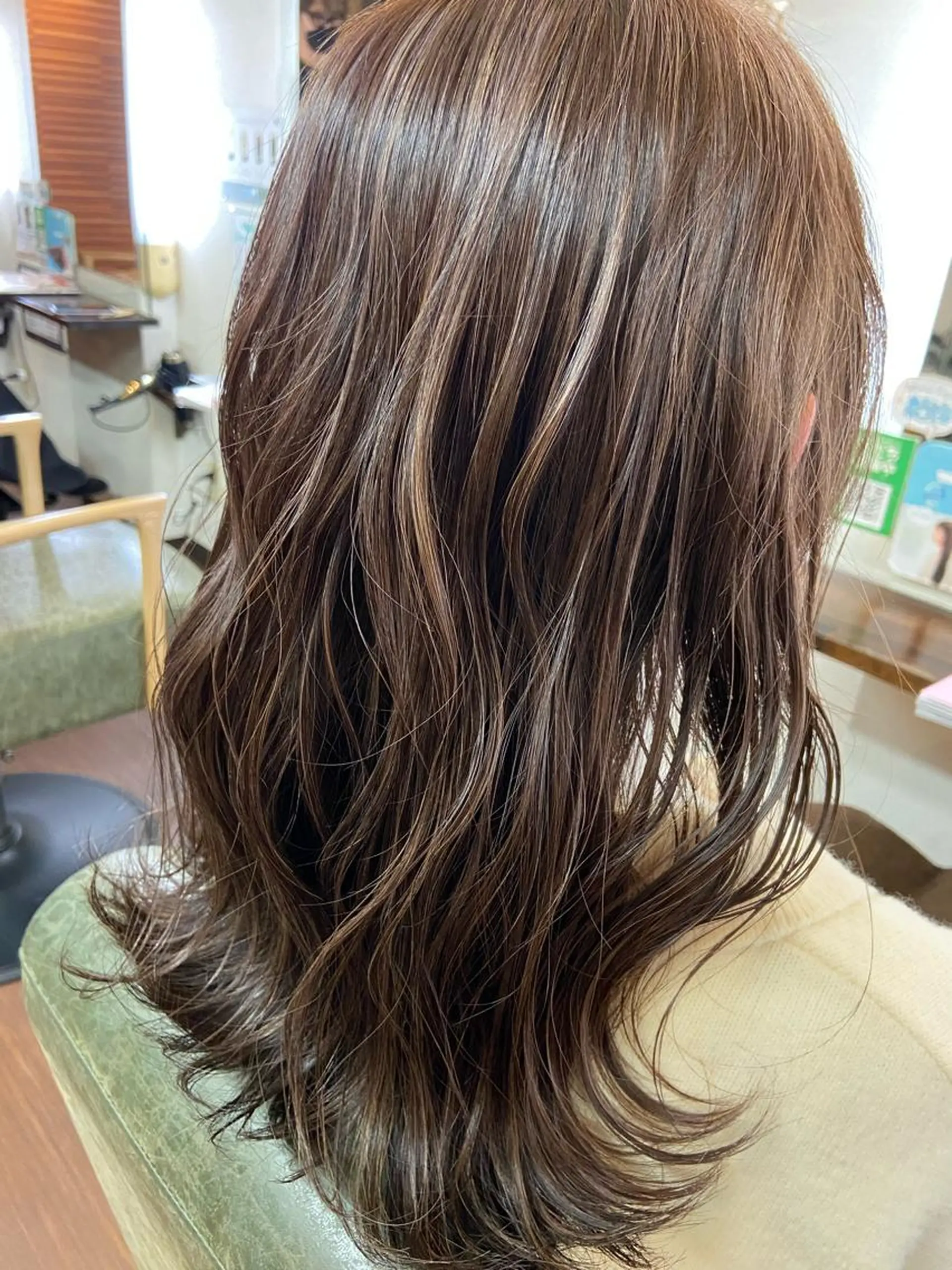 ロング カラー ブリーチ グレージュ ハイライトカラー ハイライト カット ヘアカラー トリートメント Glanzhair 🫧‪菊池柊真🫧のヘアスタイル