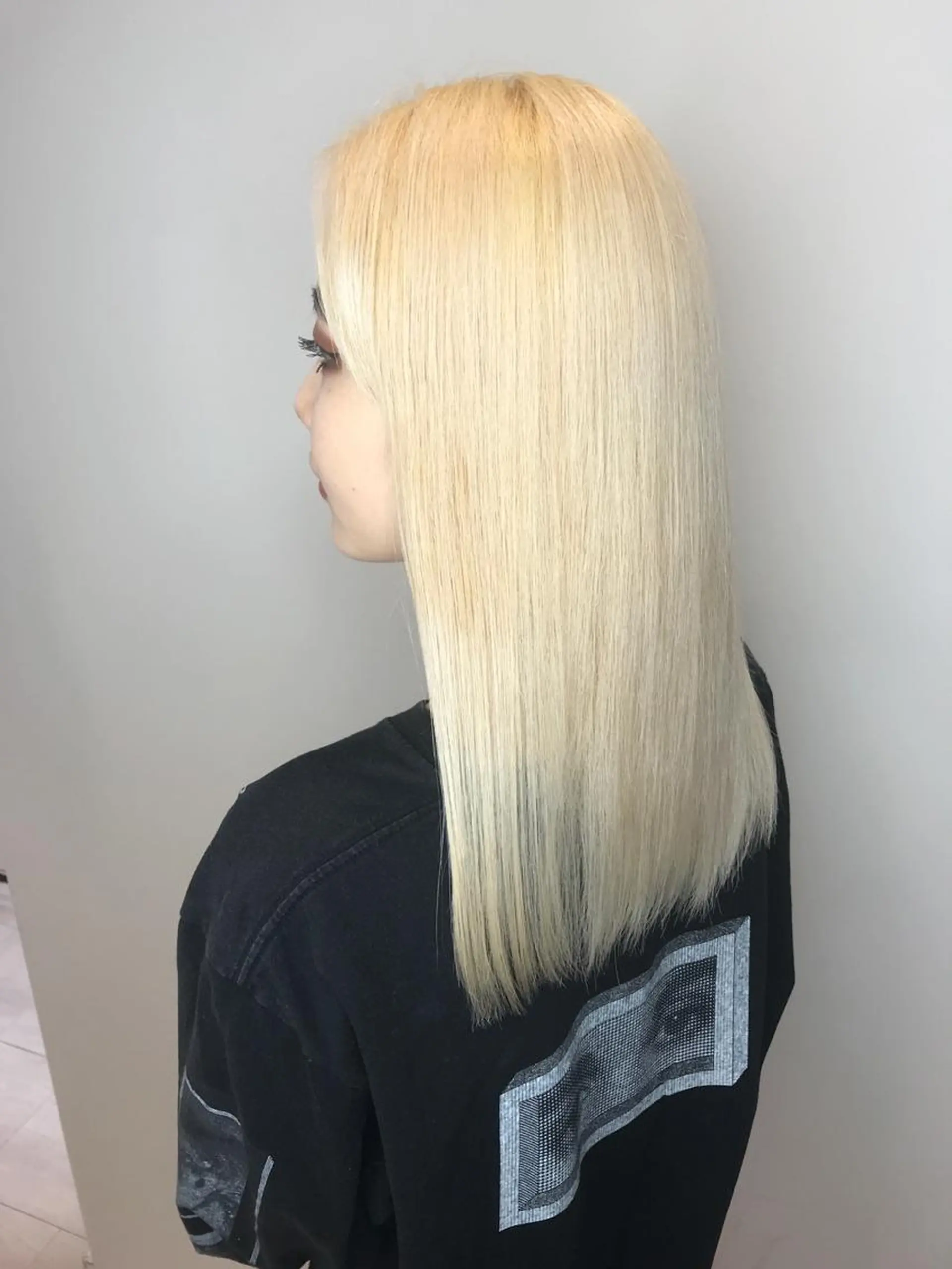 セミロング カラー ブロンド 外国人風カラー Le'a渋谷所属・インナーエクステ渋谷 🦋KAJIのヘアスタイル