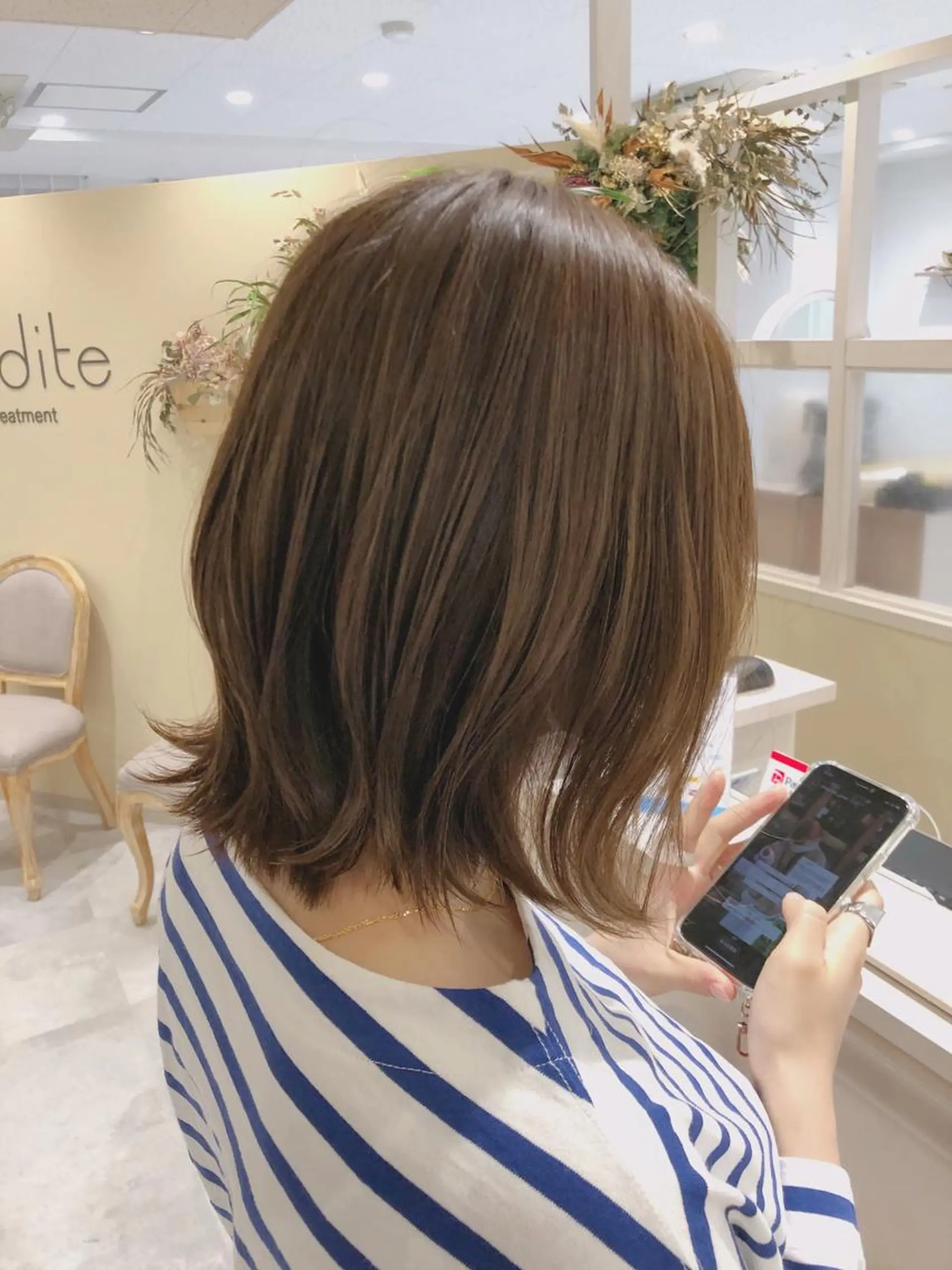ミディアム カラー ヘアカラー 顔タイプヘアデザイン マイスター®︎のヘアスタイル