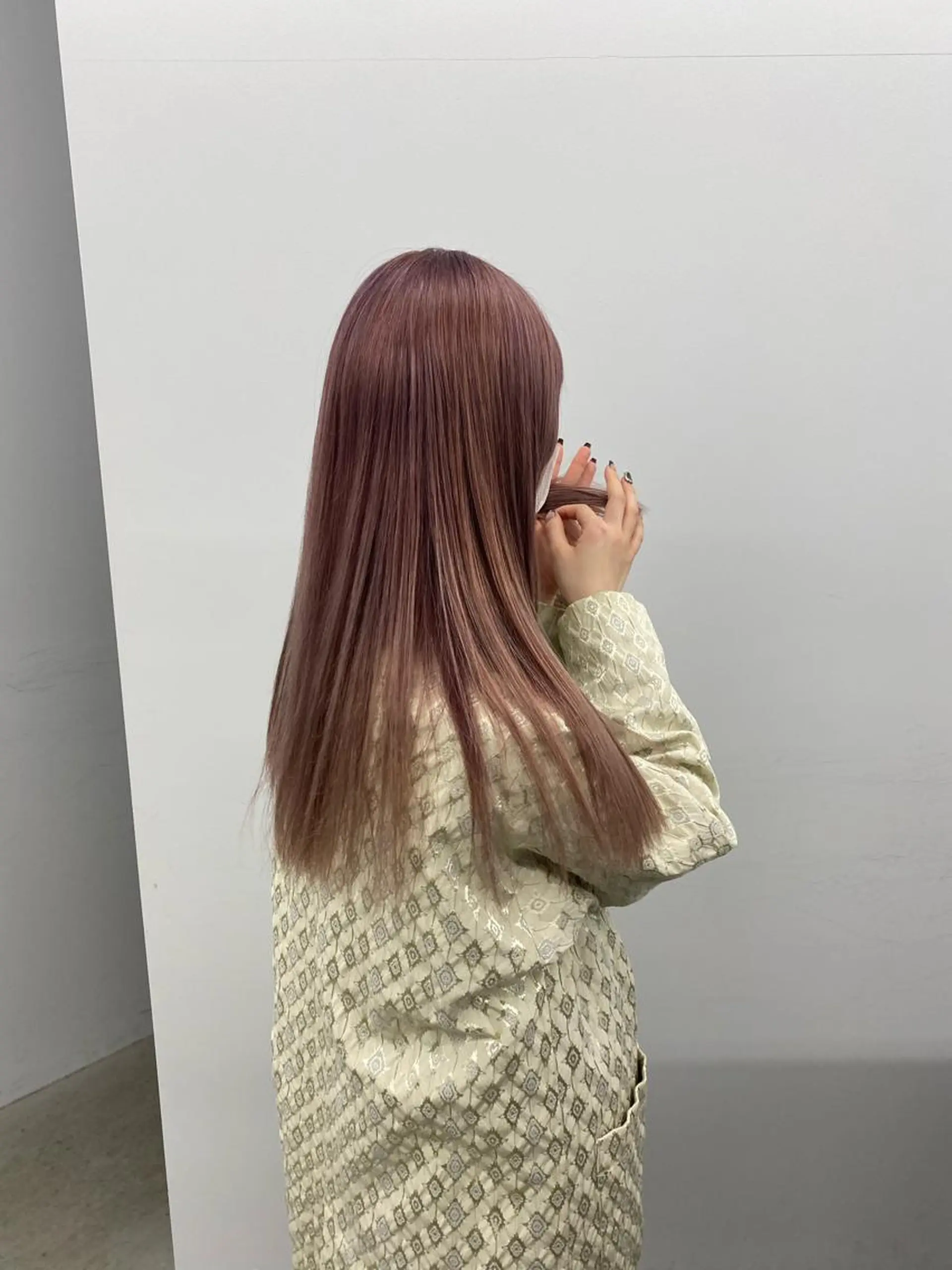 ロング カラー ピンクカラー パープルカラー ROCCO east MIYOのヘアスタイル