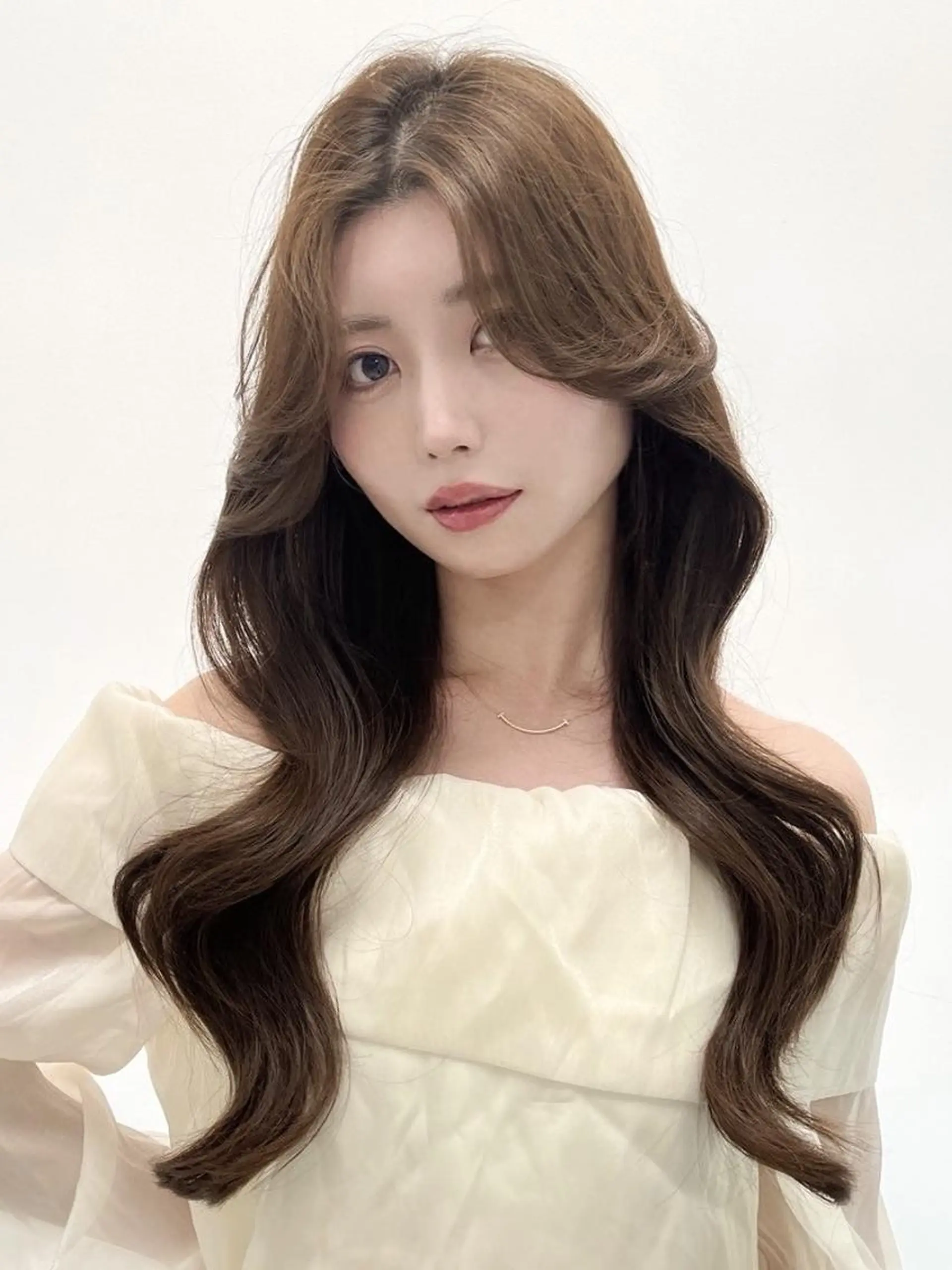 ロング カラー カット ヘアカラー ヘッドスパ ヘアセット 韓国ベージュ🇰🇷 レイヤー🤍SHEのヘアスタイル