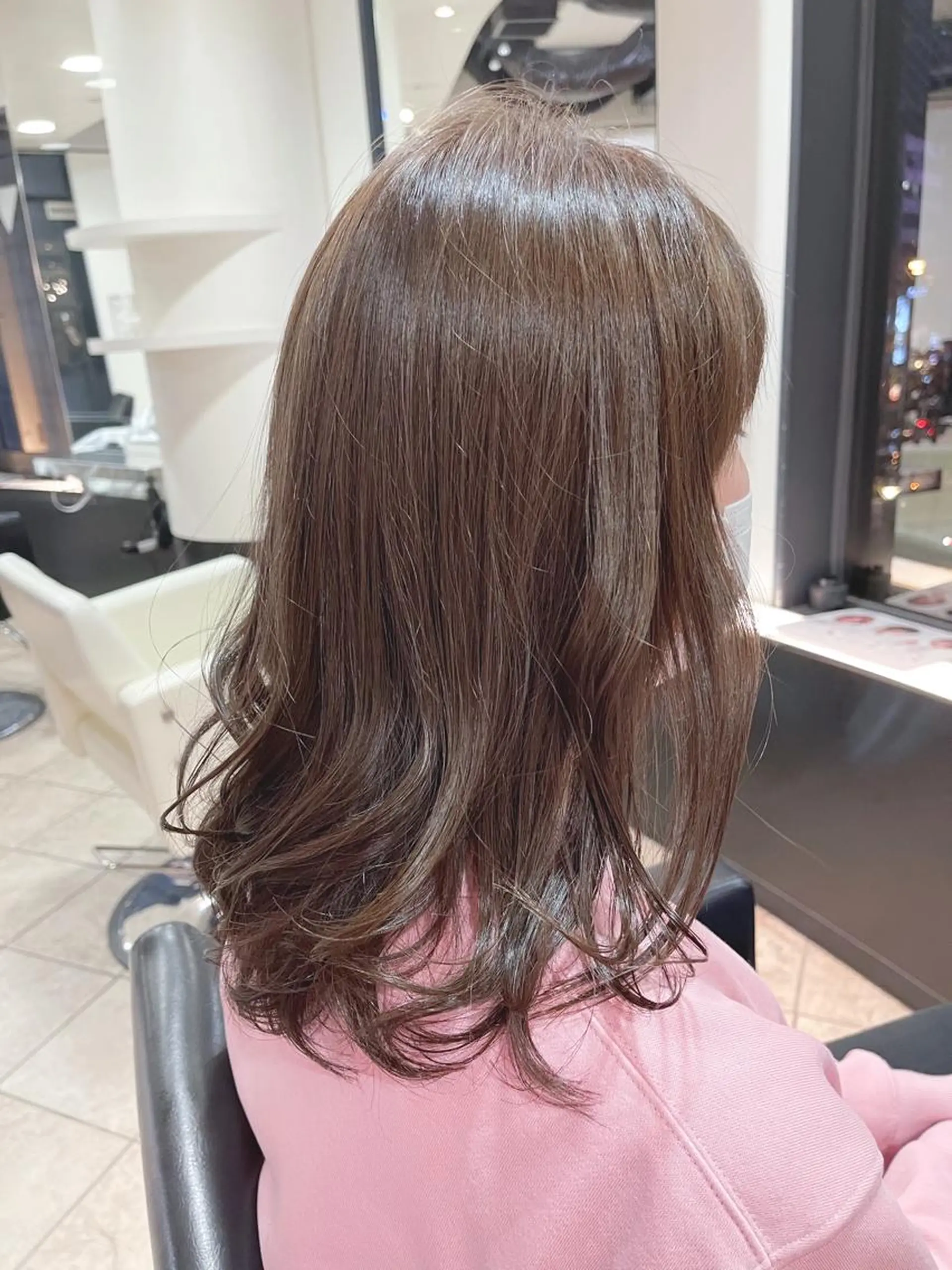 ミディアム カラー アディクシーカラー ブリーチ ブリーチなしカラー カット ヘアカラー トリートメント 川崎 龍馬のヘアスタイル