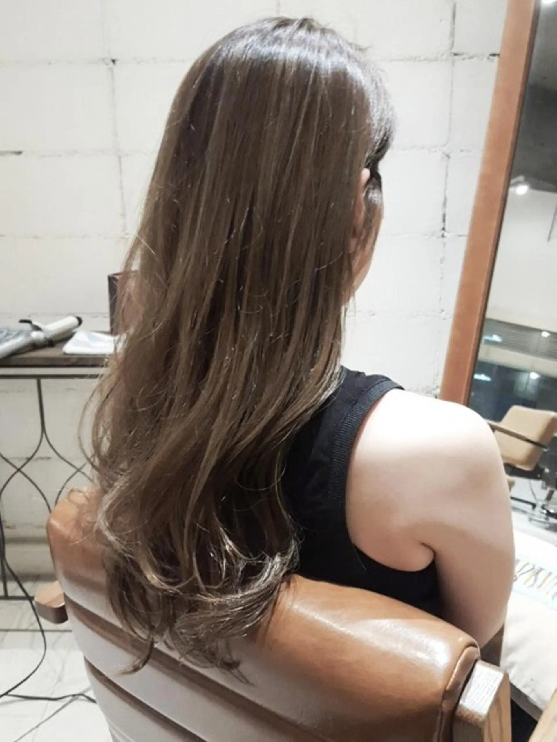 カラー ロング ハイライトカラー ハイライト ヘアカラー 尾野 恭平のヘアスタイル