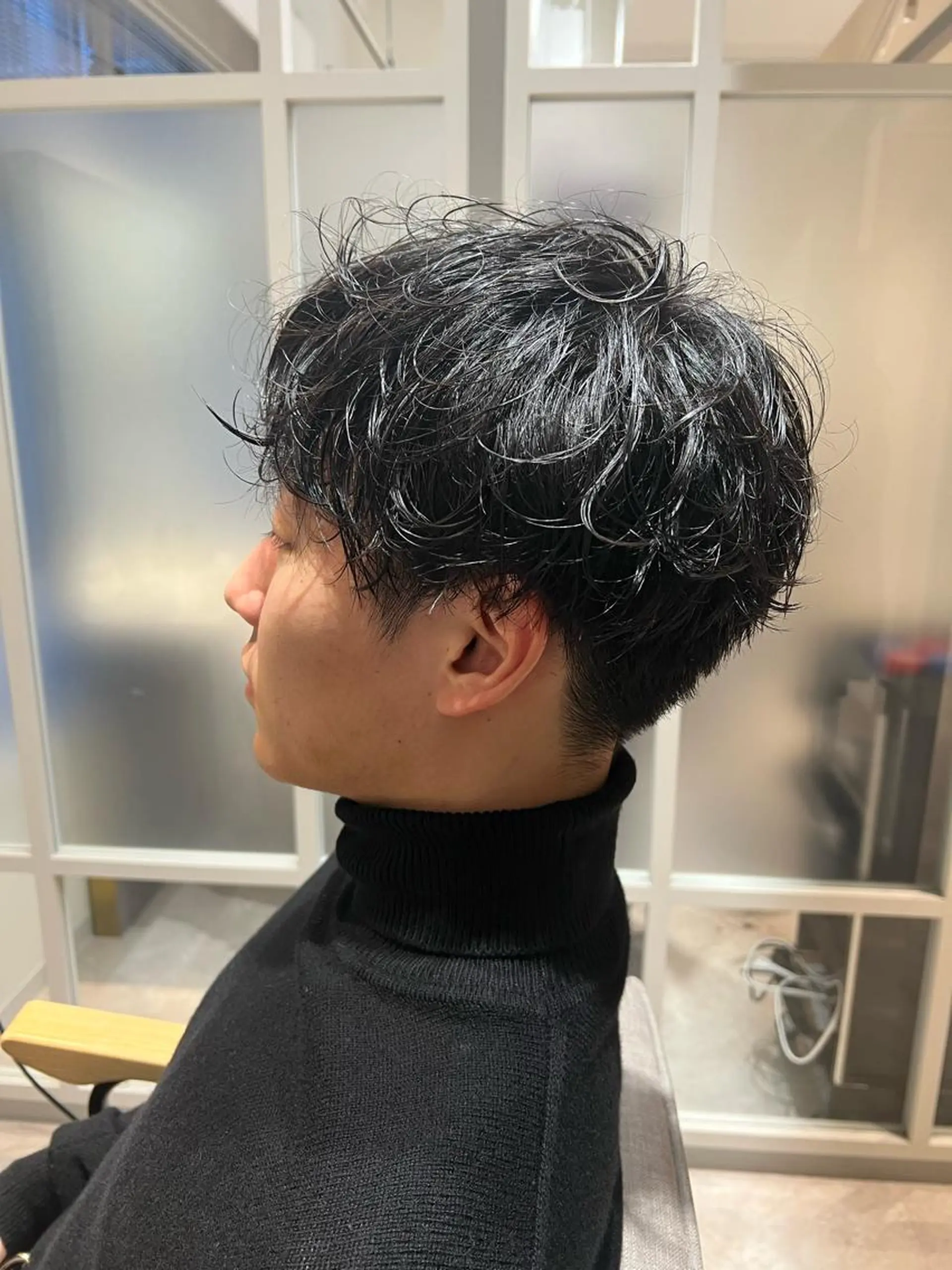 パーマ メンズ センターパート マッシュ メンズパーマ メンズショート ツイストスパイラルパーマ カット パーマ ⭕️メンズパーマ⭕️ 山口　裕太郎のヘアスタイル